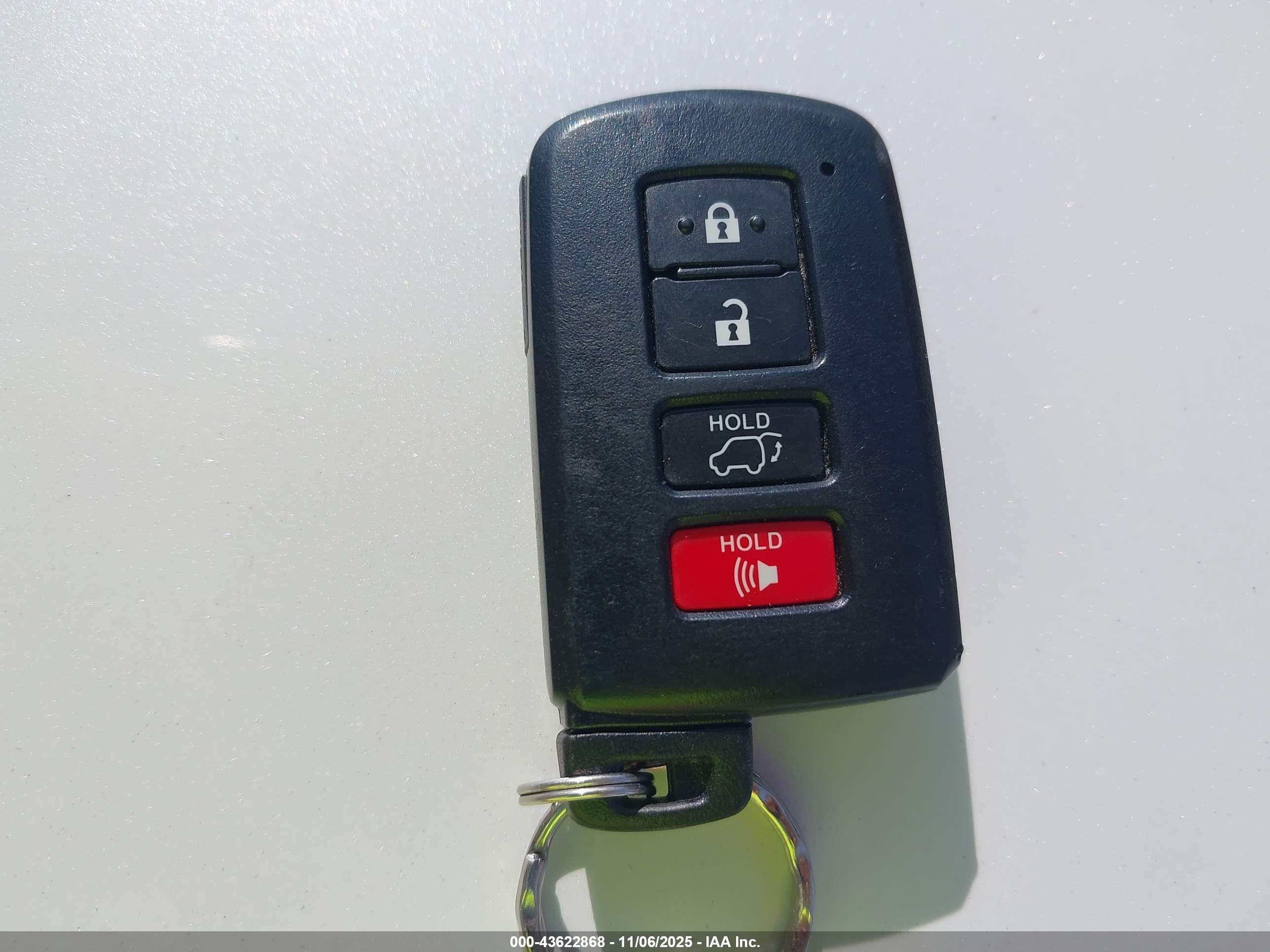 TOYOTA HIGHLANDER image 11
