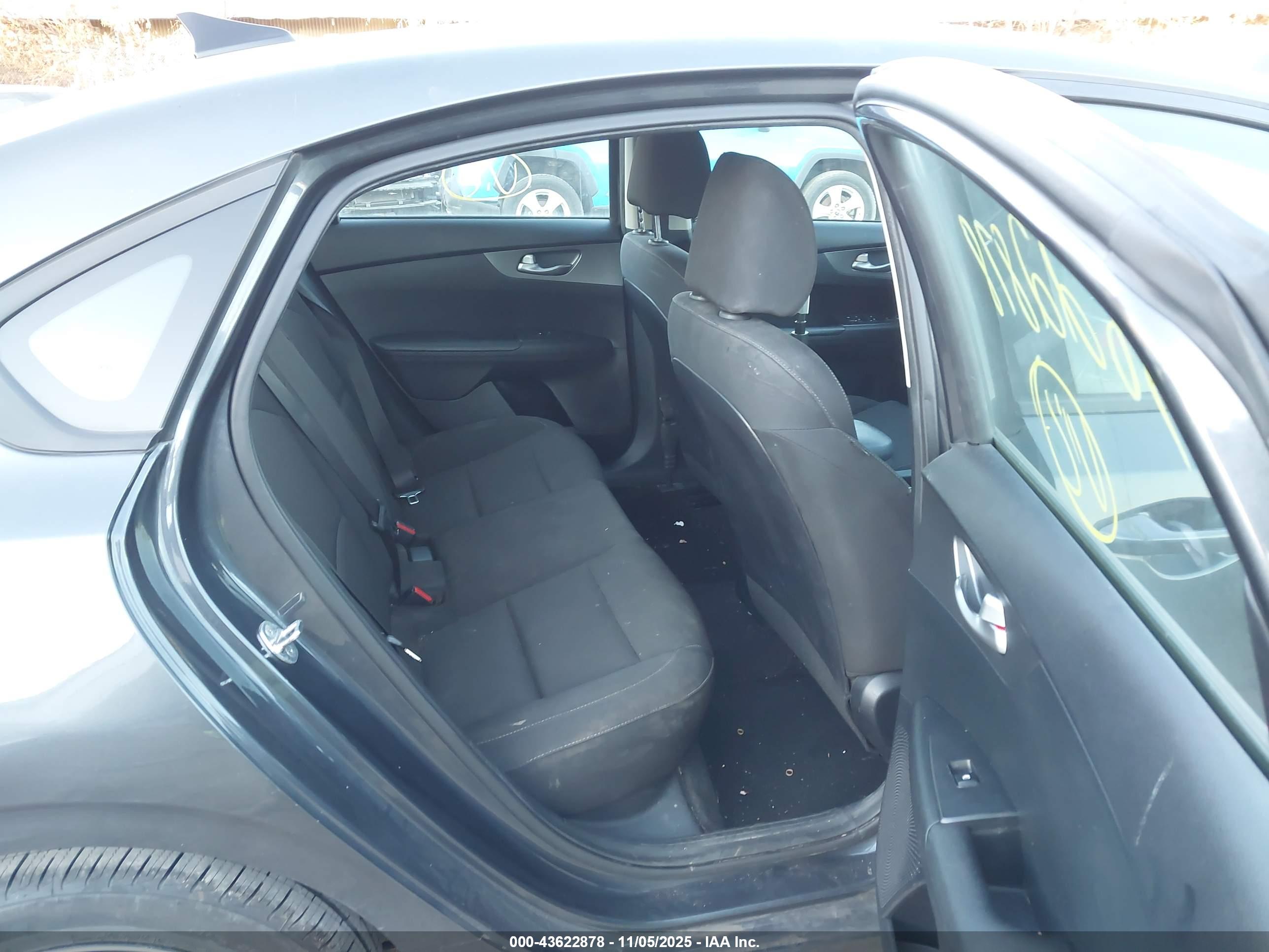 KIA FORTE image 8
