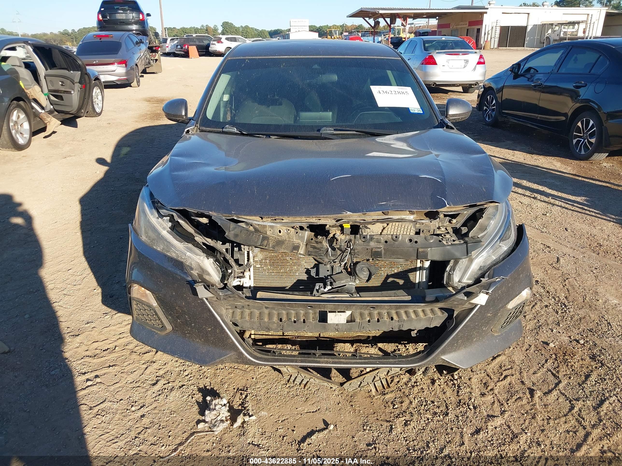 NISSAN ALTIMA image 6