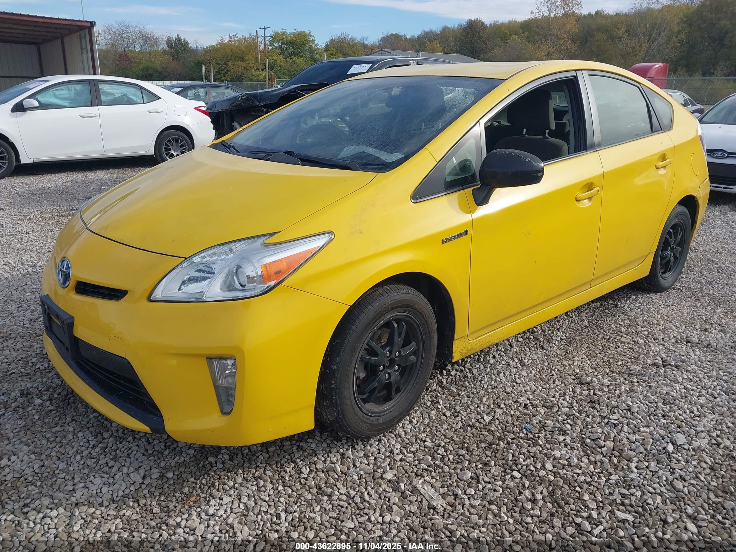 TOYOTA PRIUS image 2