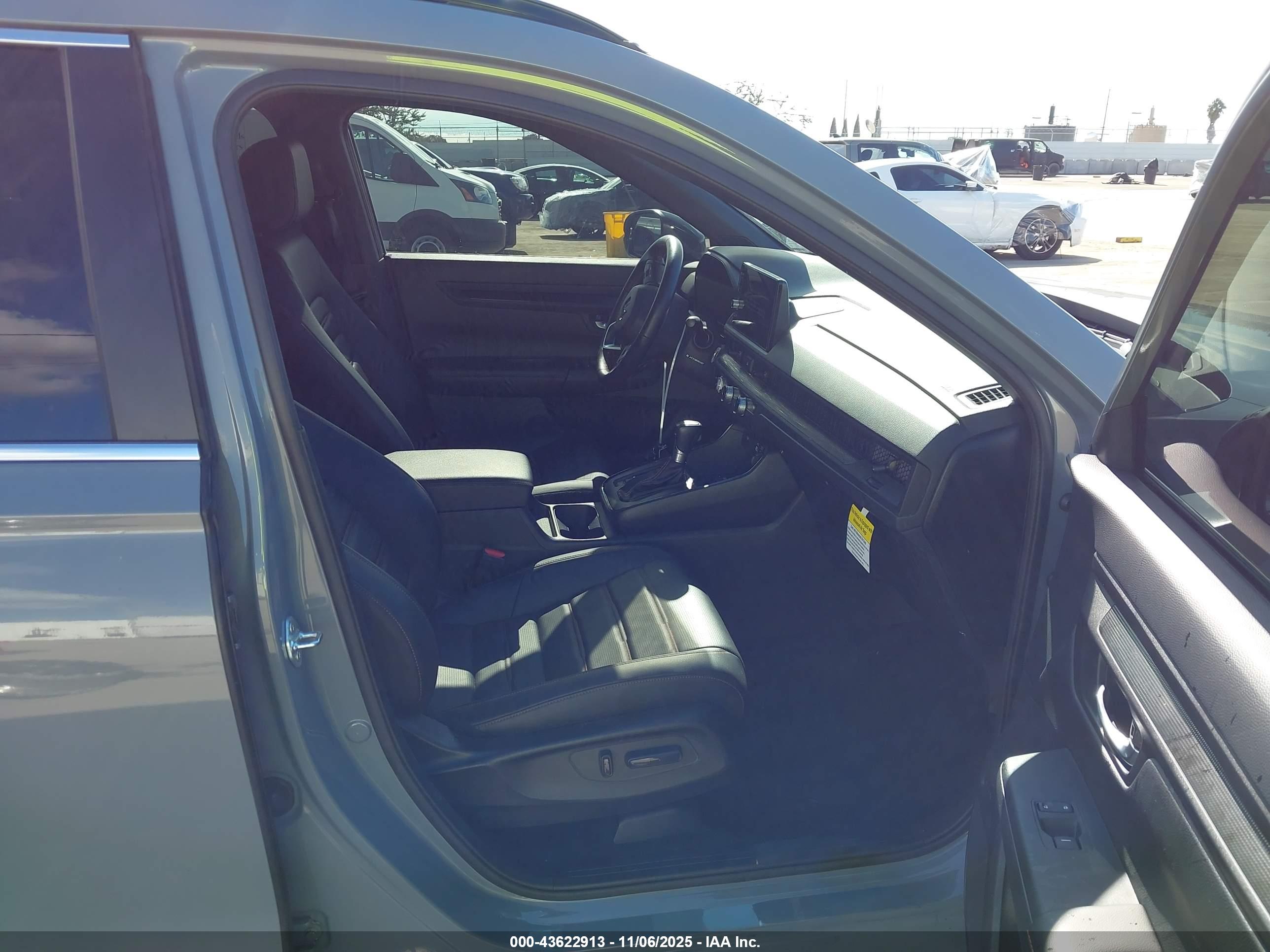 HONDA CR-V image 5