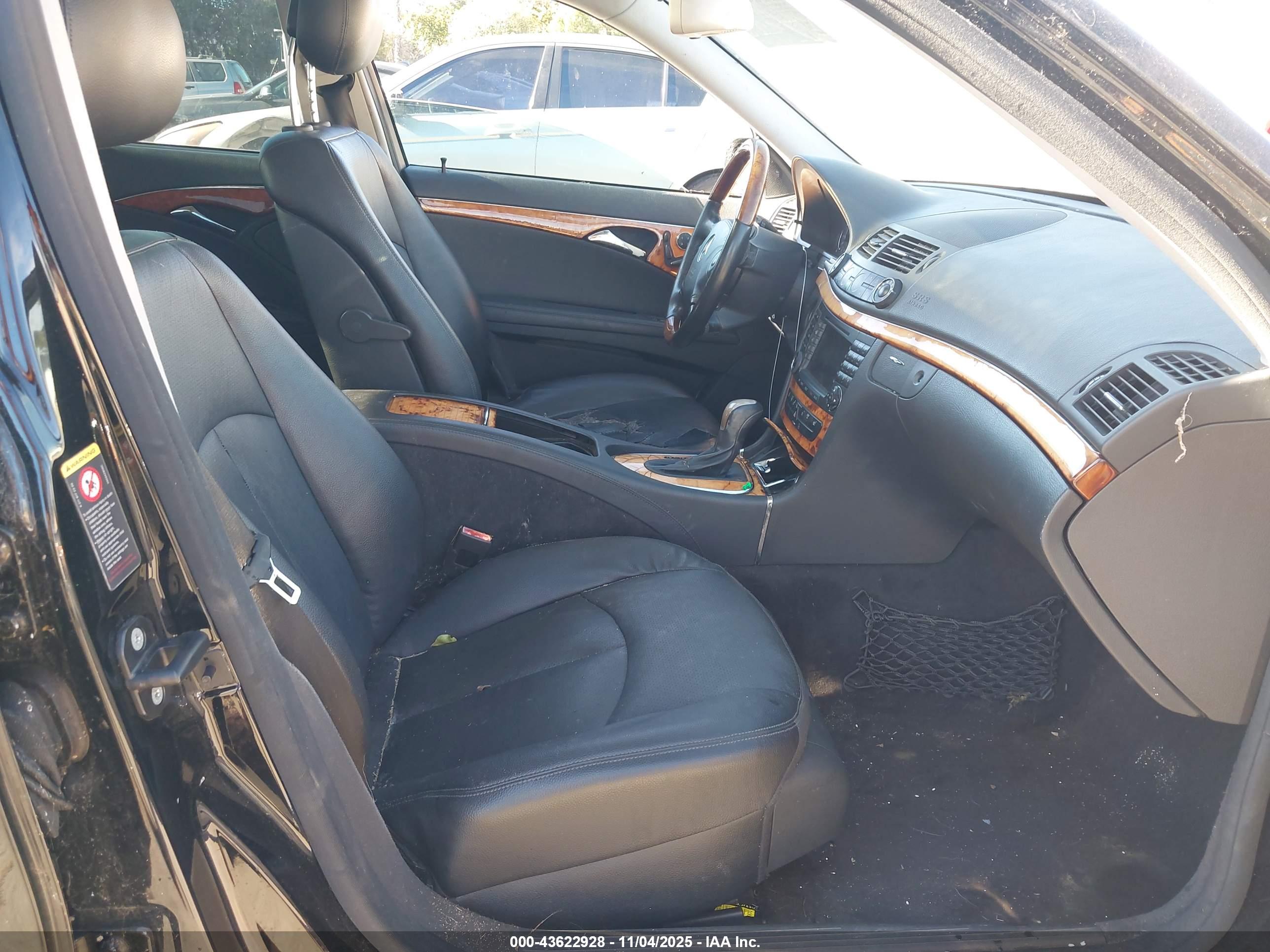 MERCEDES-BENZ E image 5