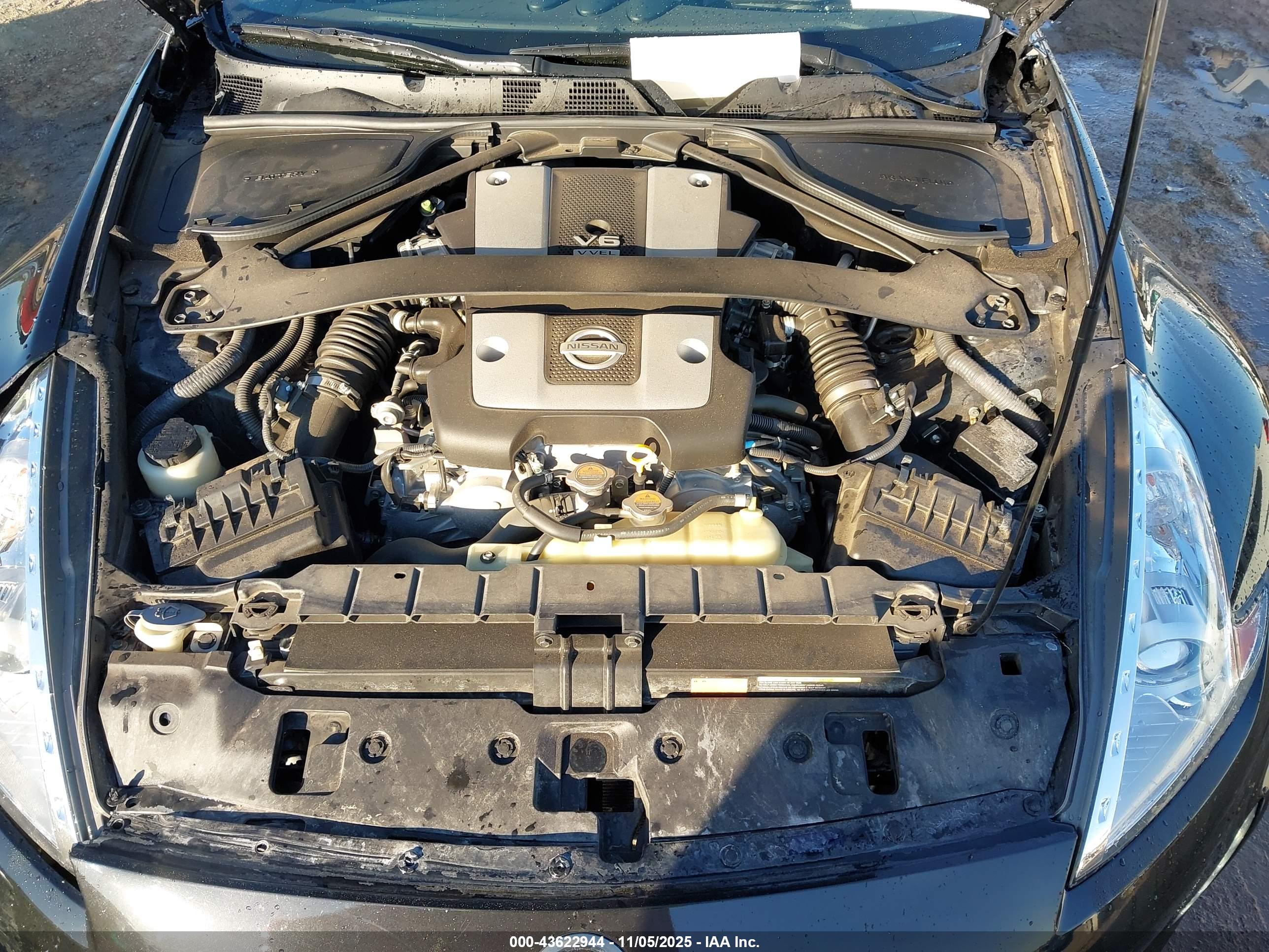 NISSAN 370Z image 10