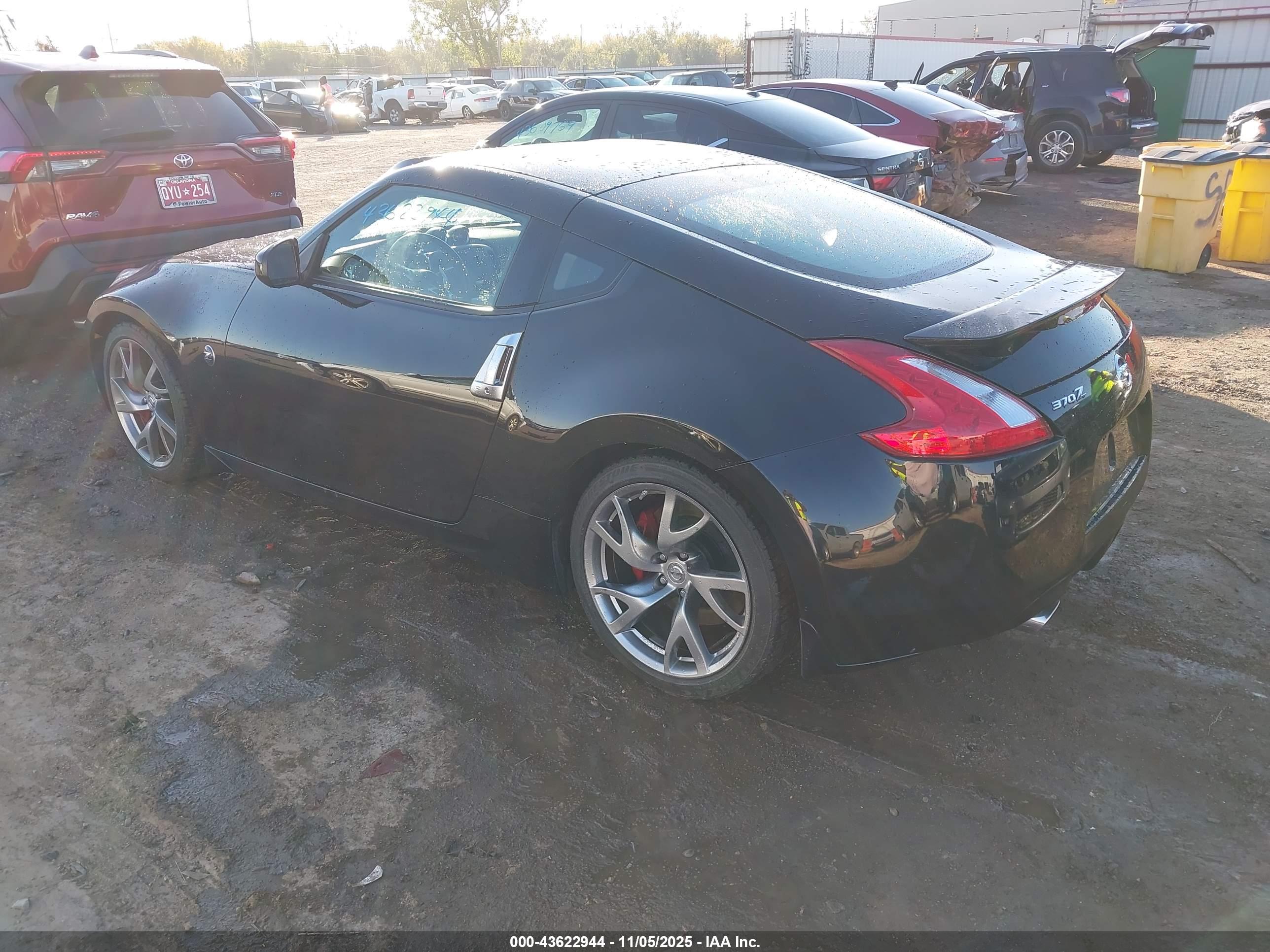 NISSAN 370Z image 3