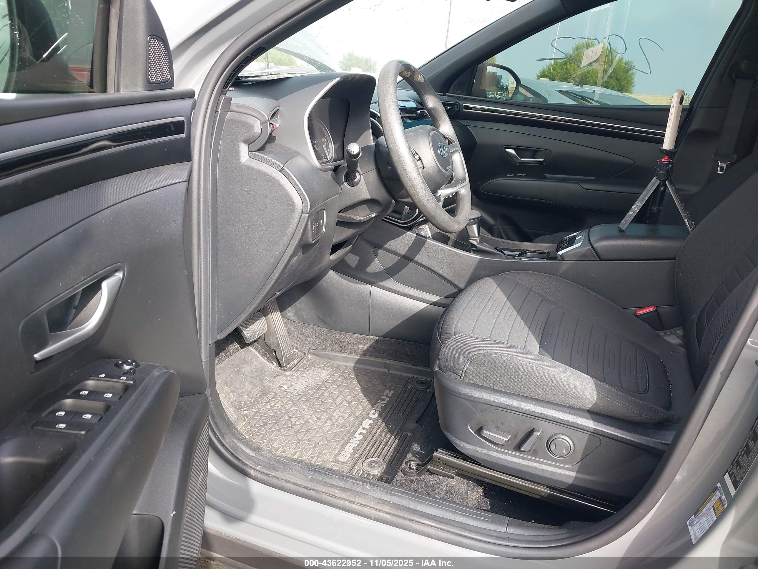 HYUNDAI SANTA image 5