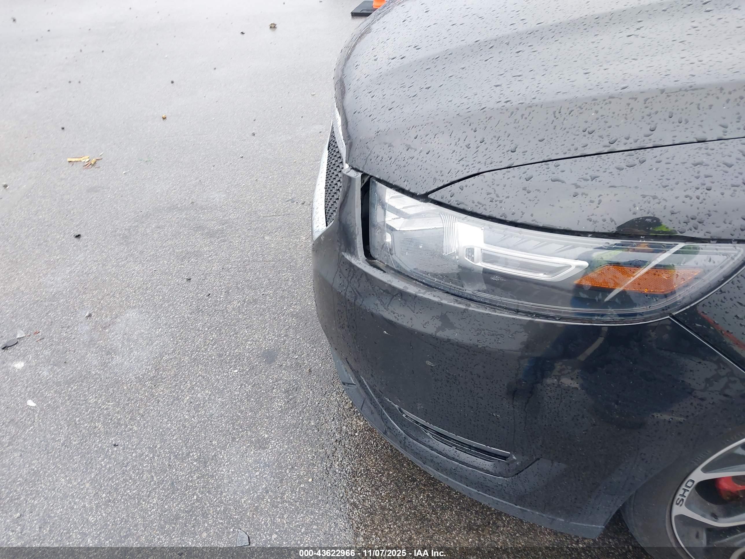 FORD TAURUS image 6