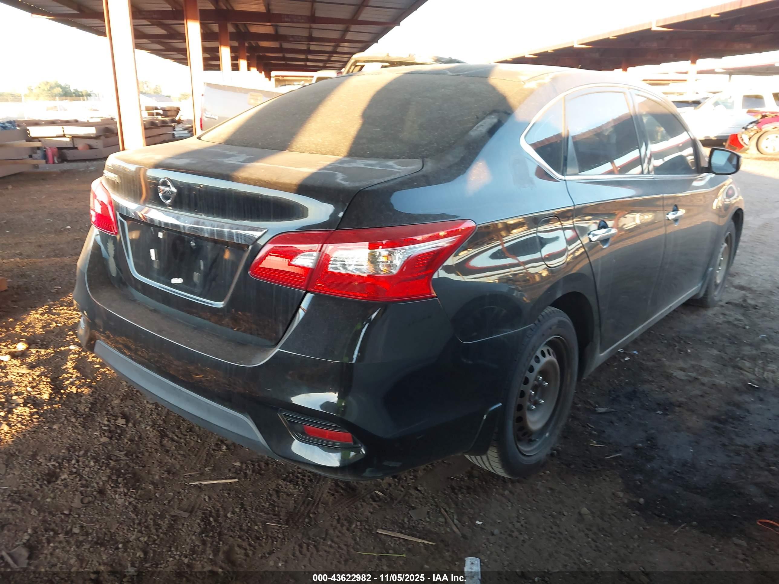 NISSAN SENTRA image 4