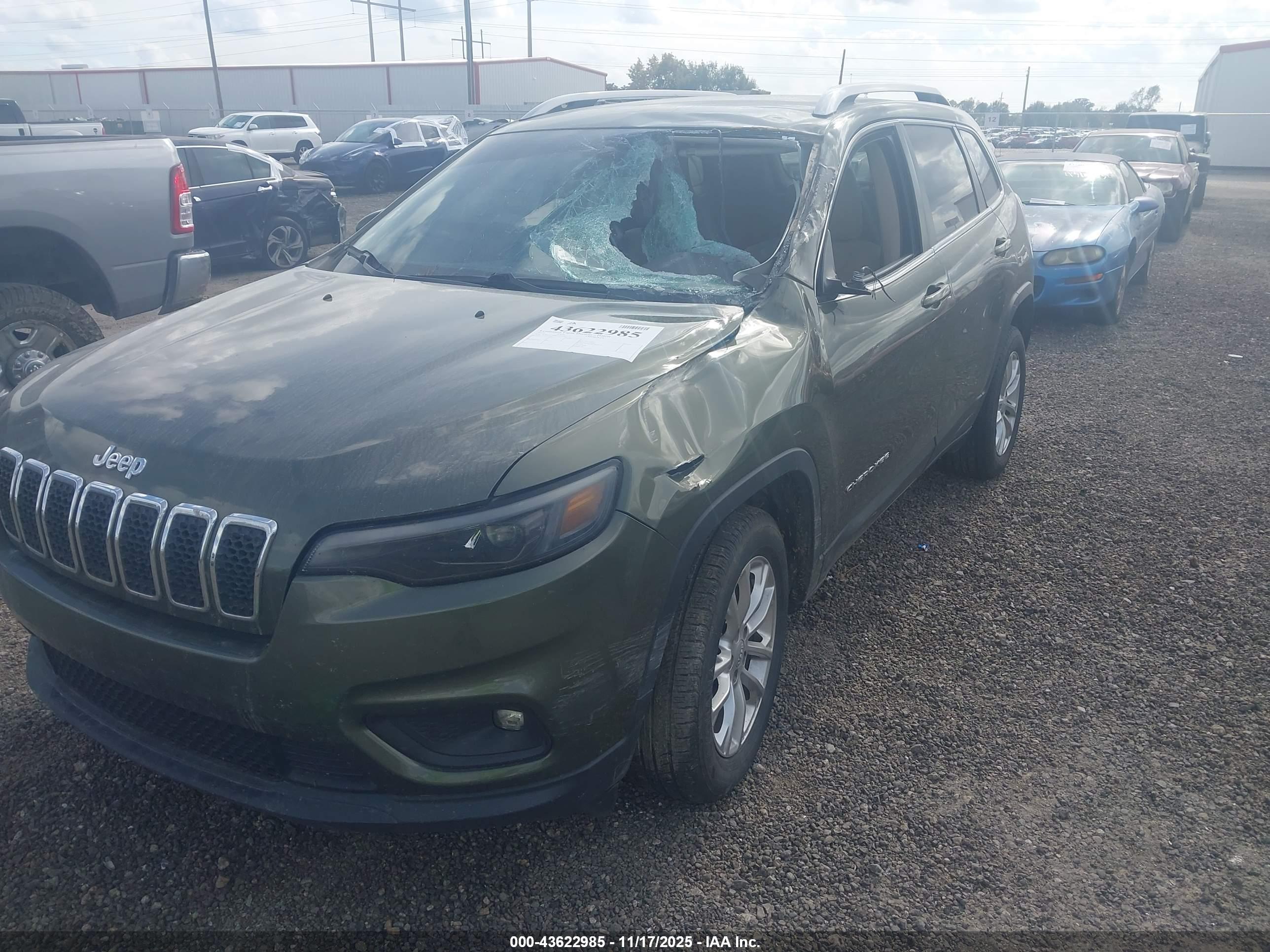 JEEP CHEROKEE image 6