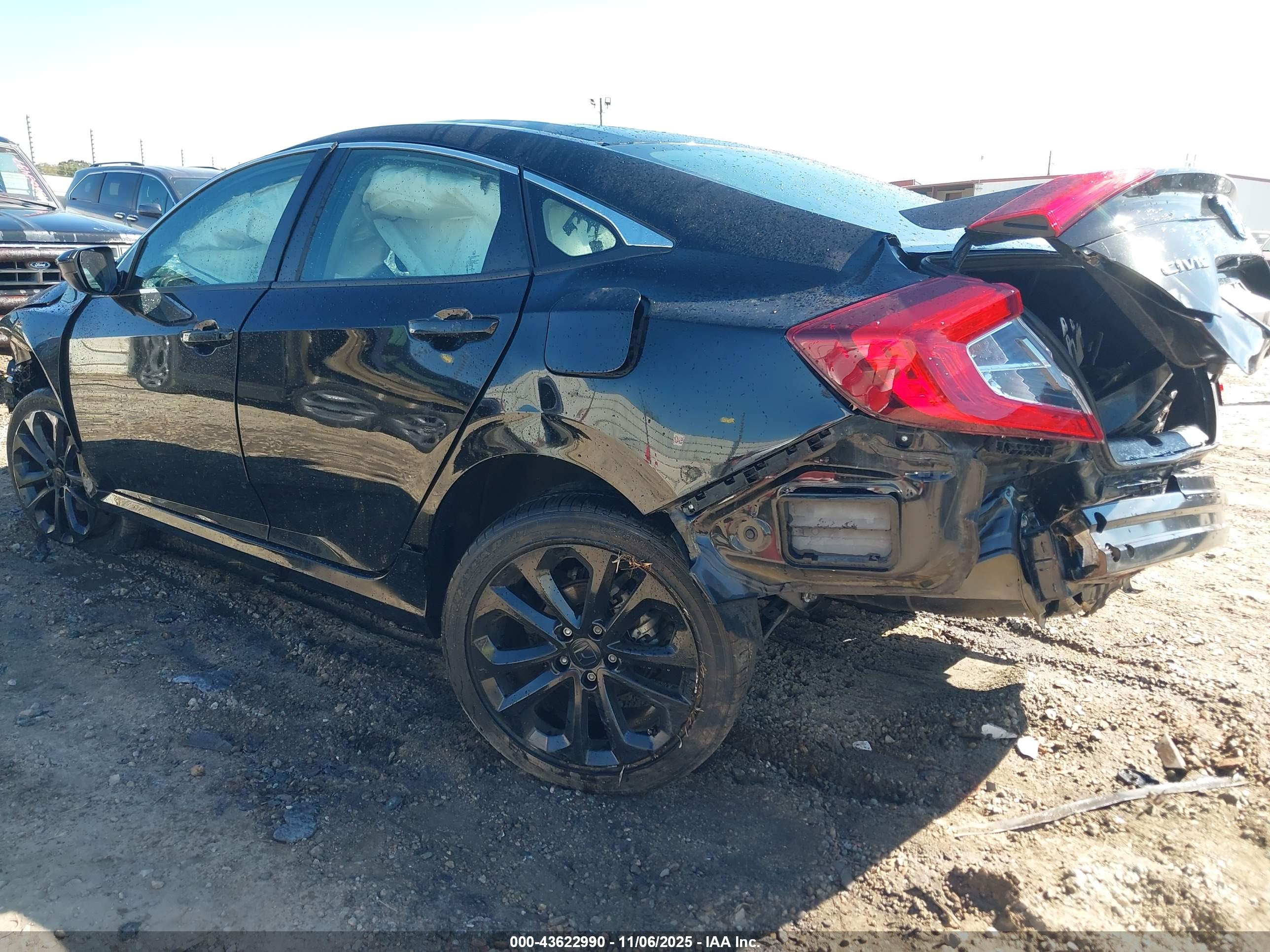 HONDA CIVIC image 3