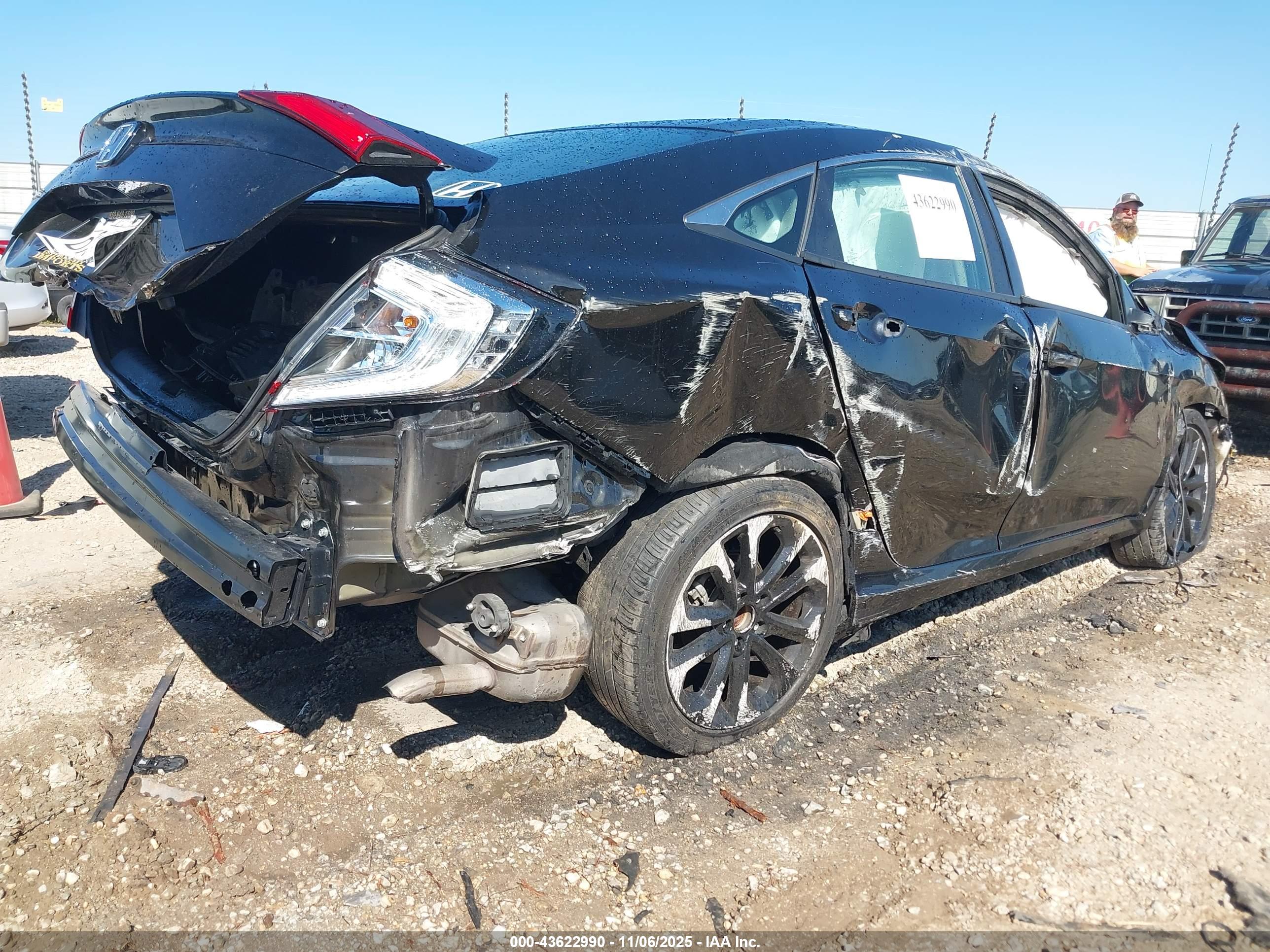 HONDA CIVIC image 4