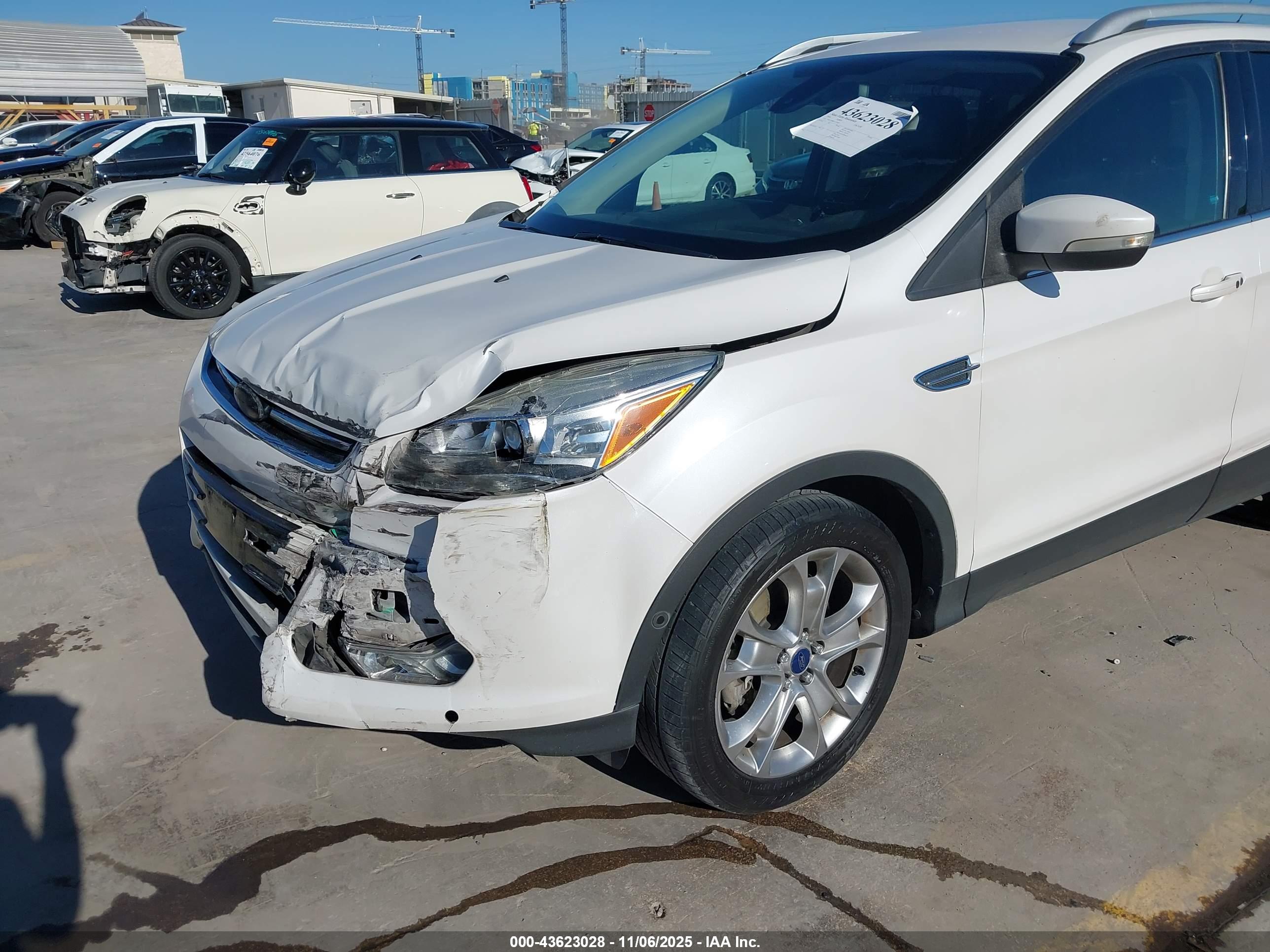 FORD ESCAPE image 6