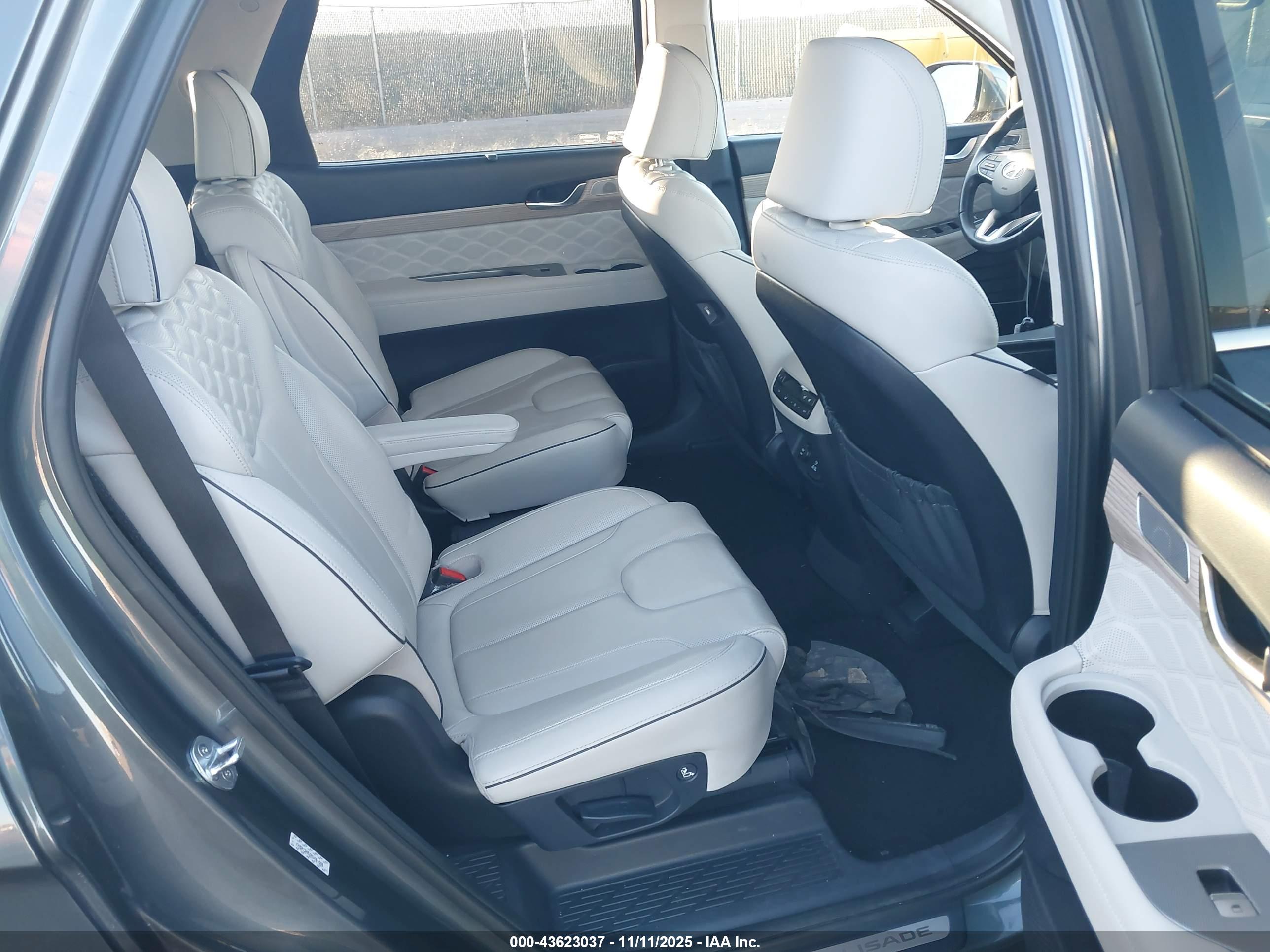 HYUNDAI PALISADE image 8