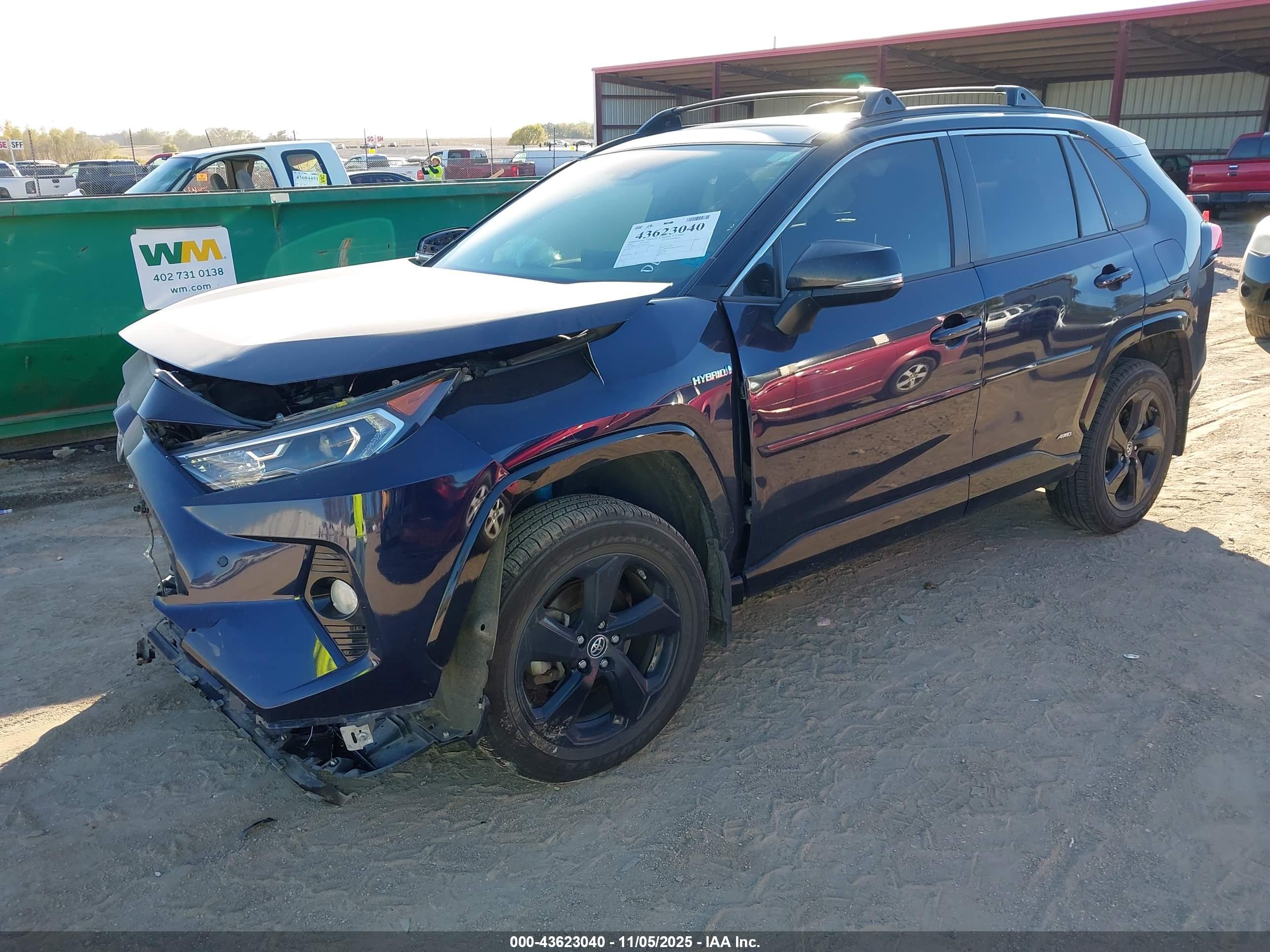 TOYOTA RAV4 image 2