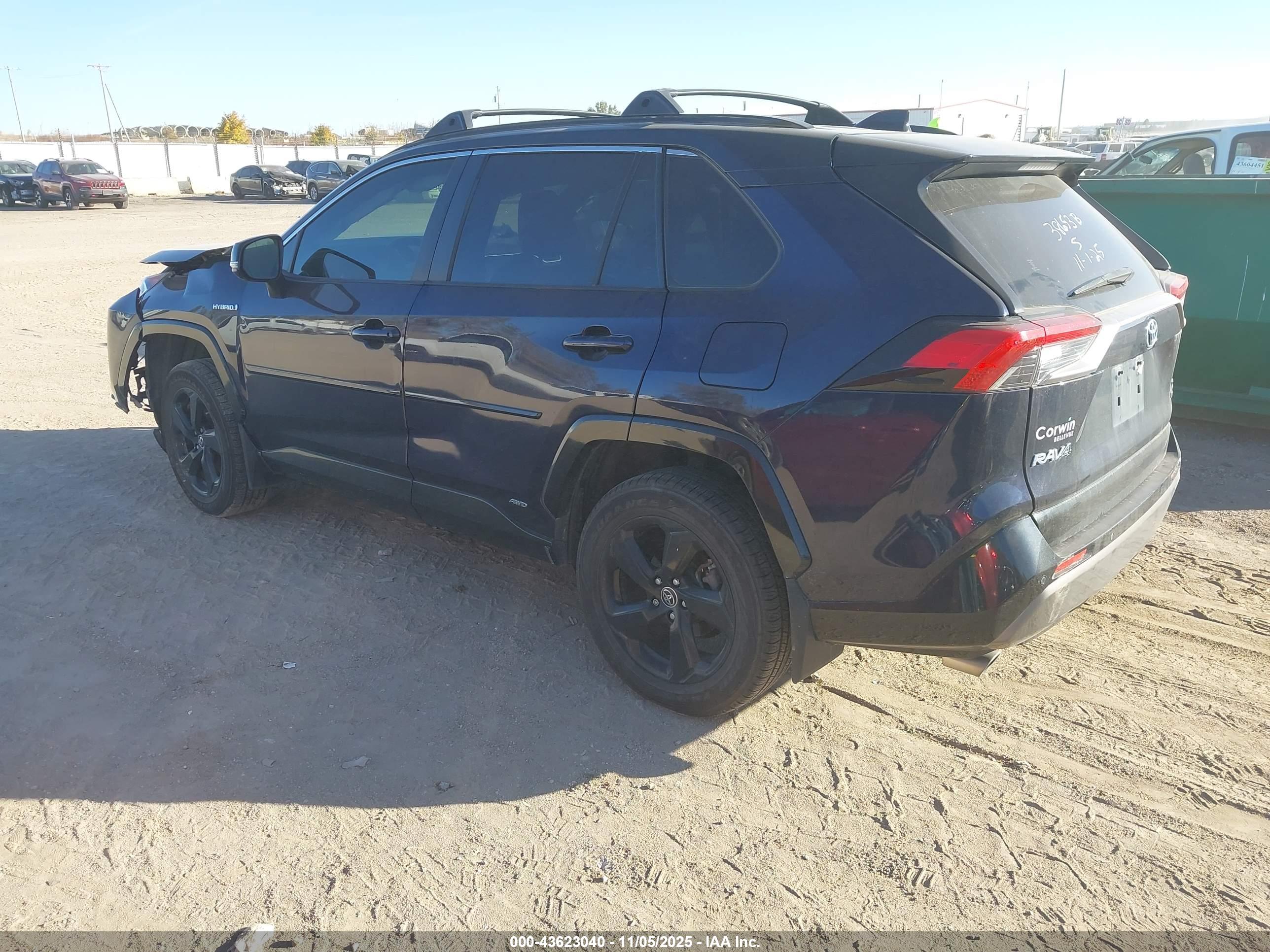 TOYOTA RAV4 image 3