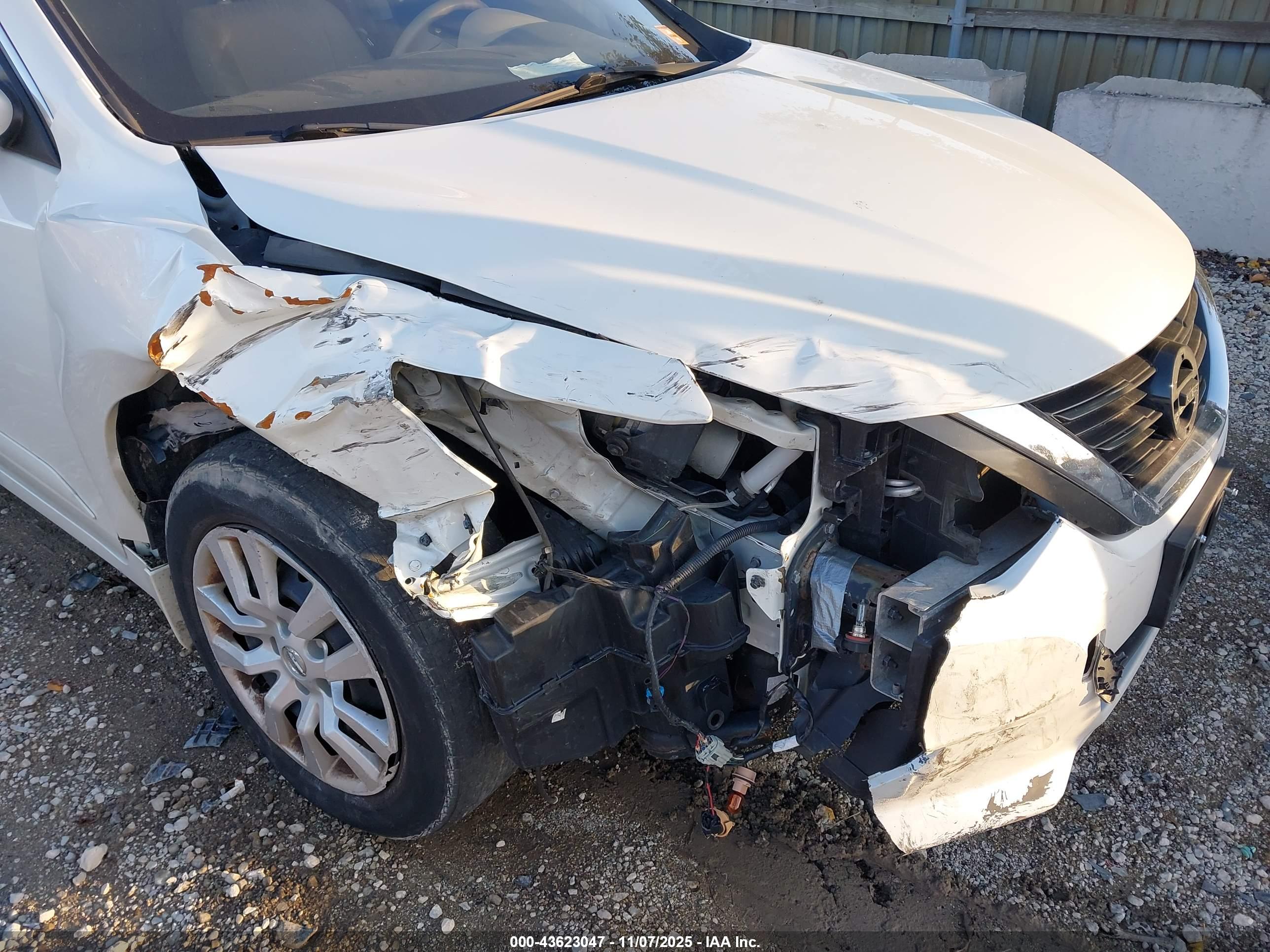 NISSAN ALTIMA image 6