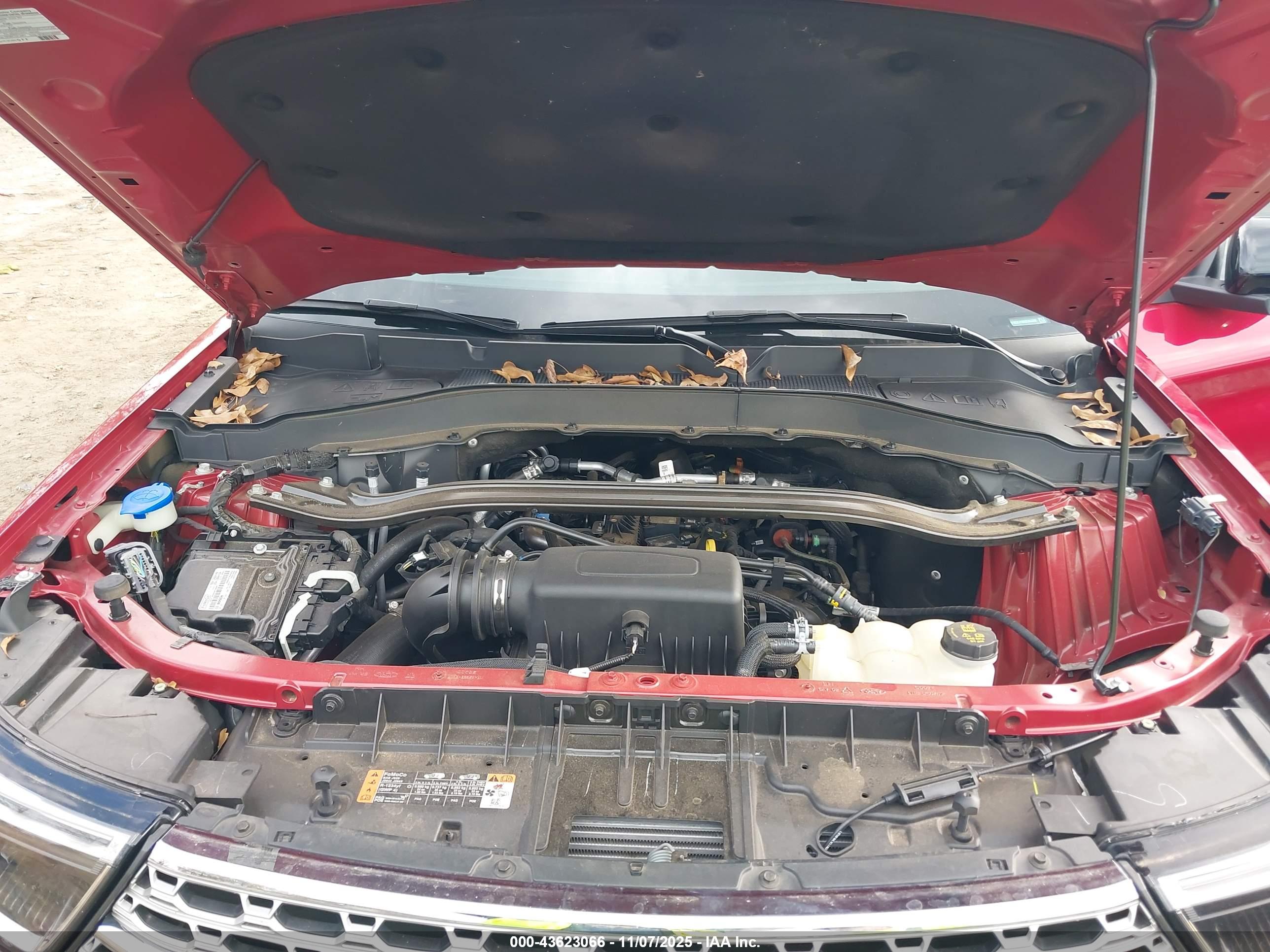 FORD EXPLORER image 10