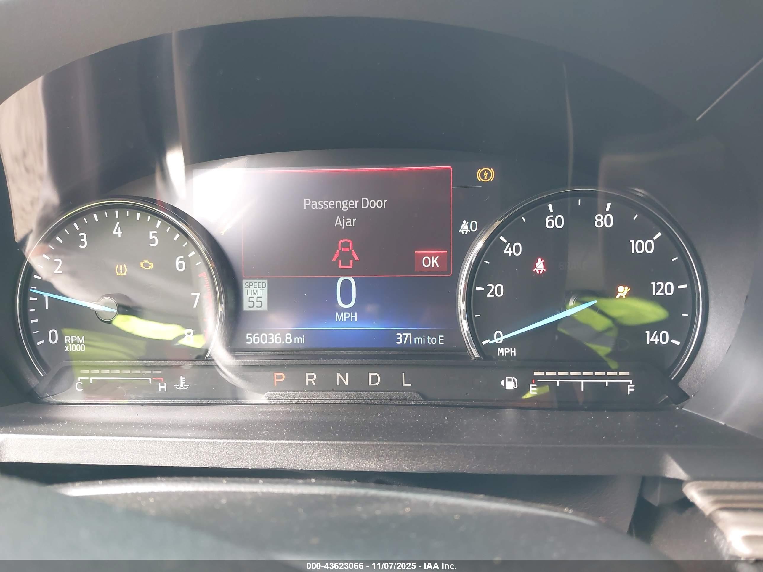 FORD EXPLORER image 7