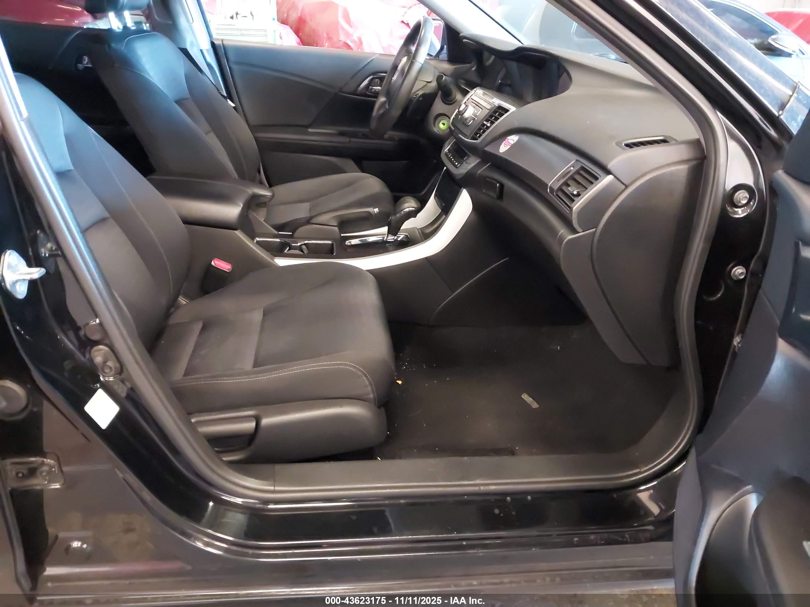 HONDA ACCORD image 5