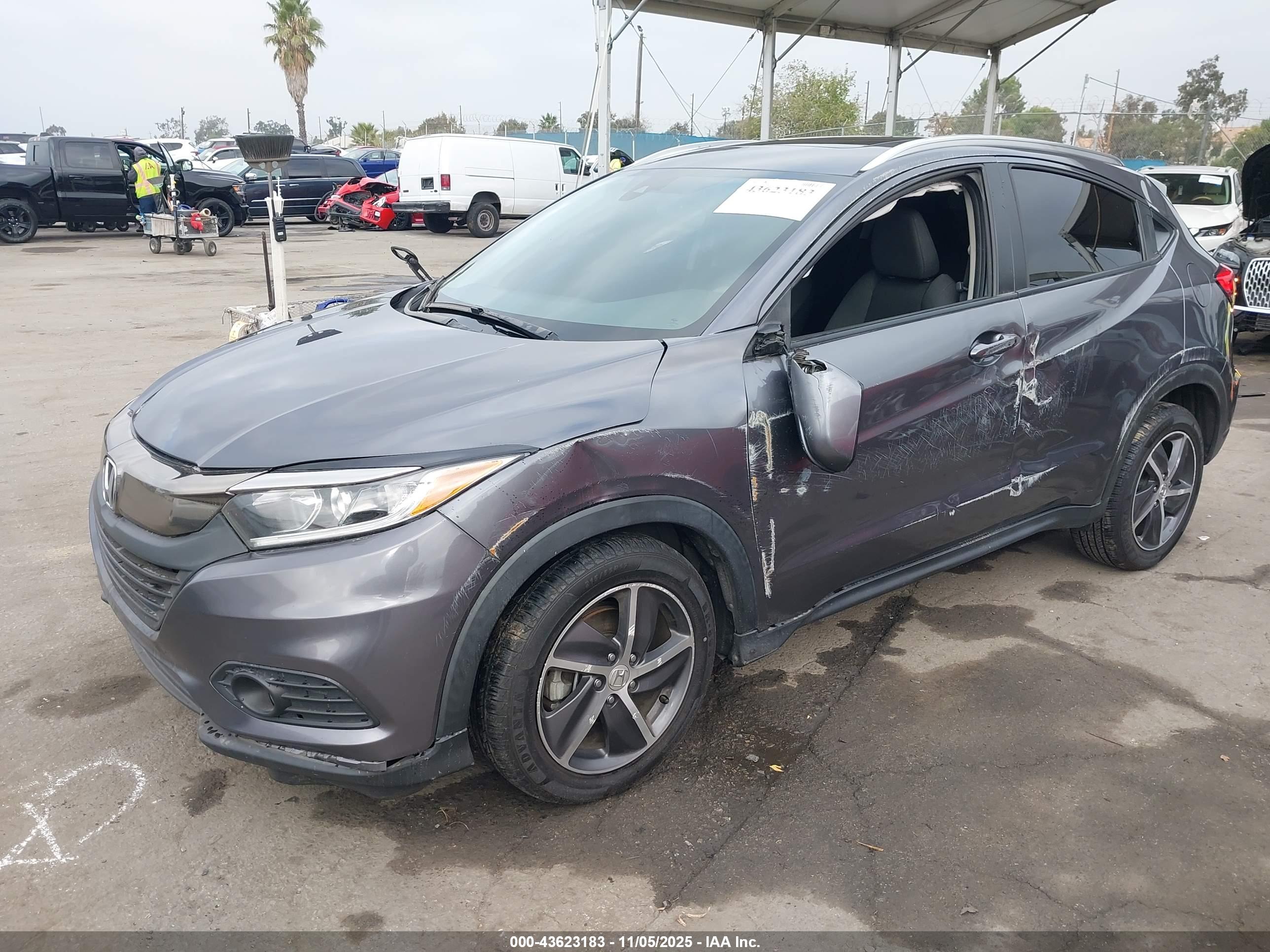 HONDA HR-V image 2