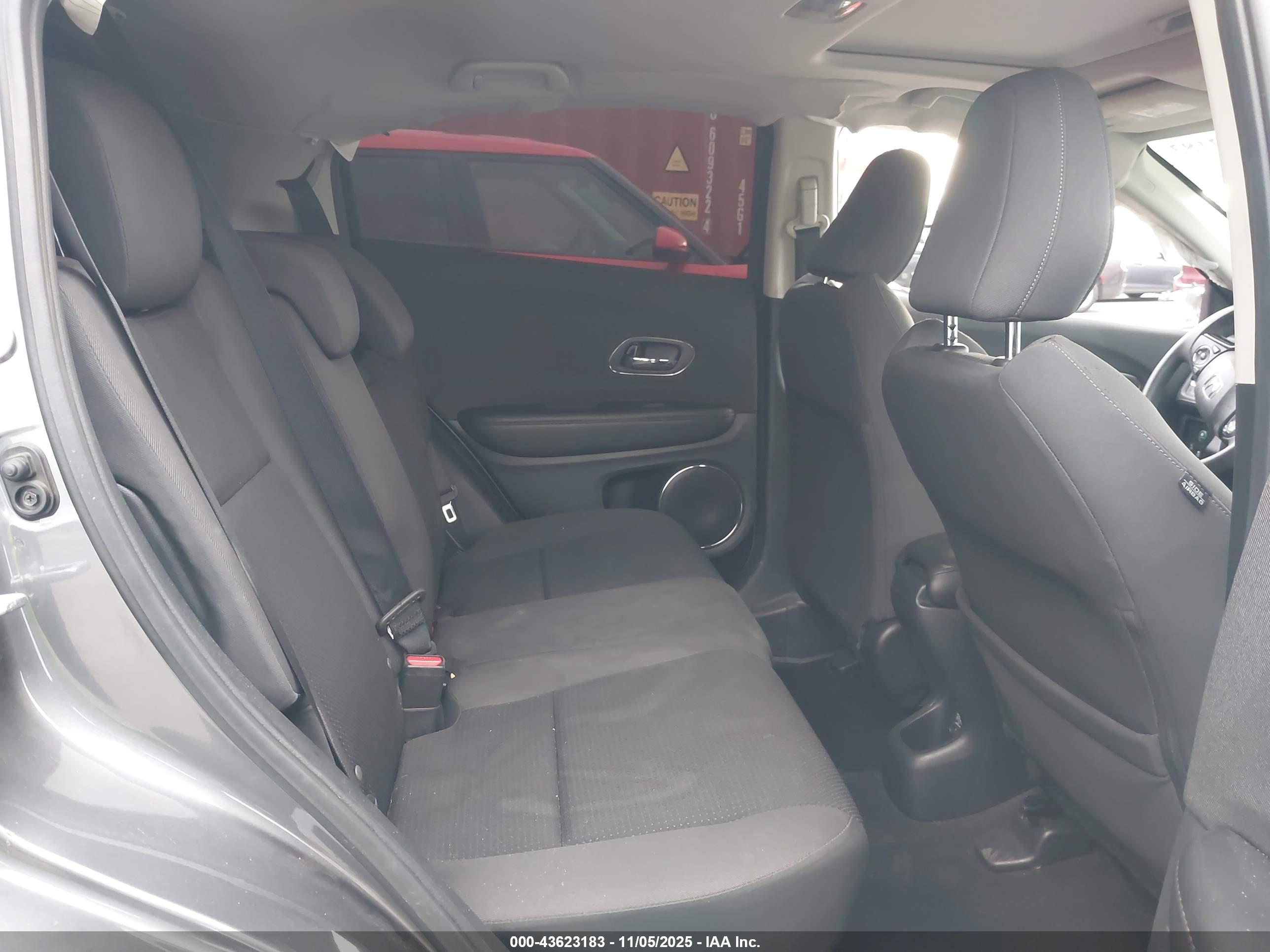 HONDA HR-V image 8
