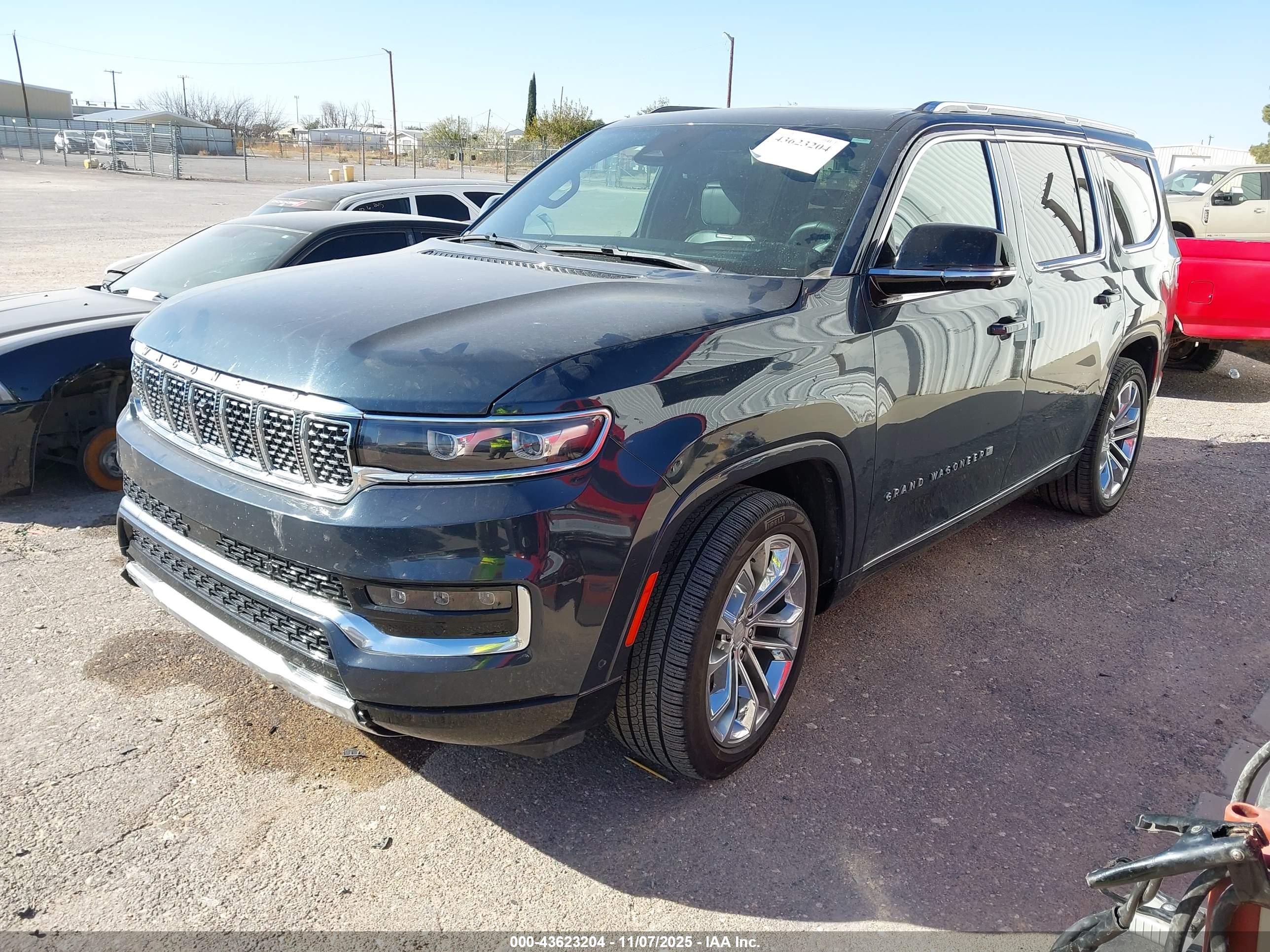 JEEP GRAND image 2