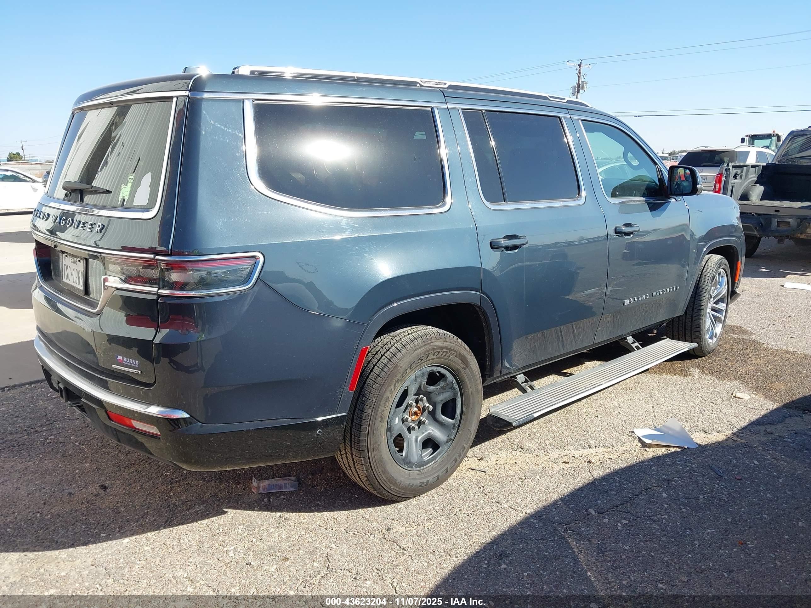 JEEP GRAND image 4
