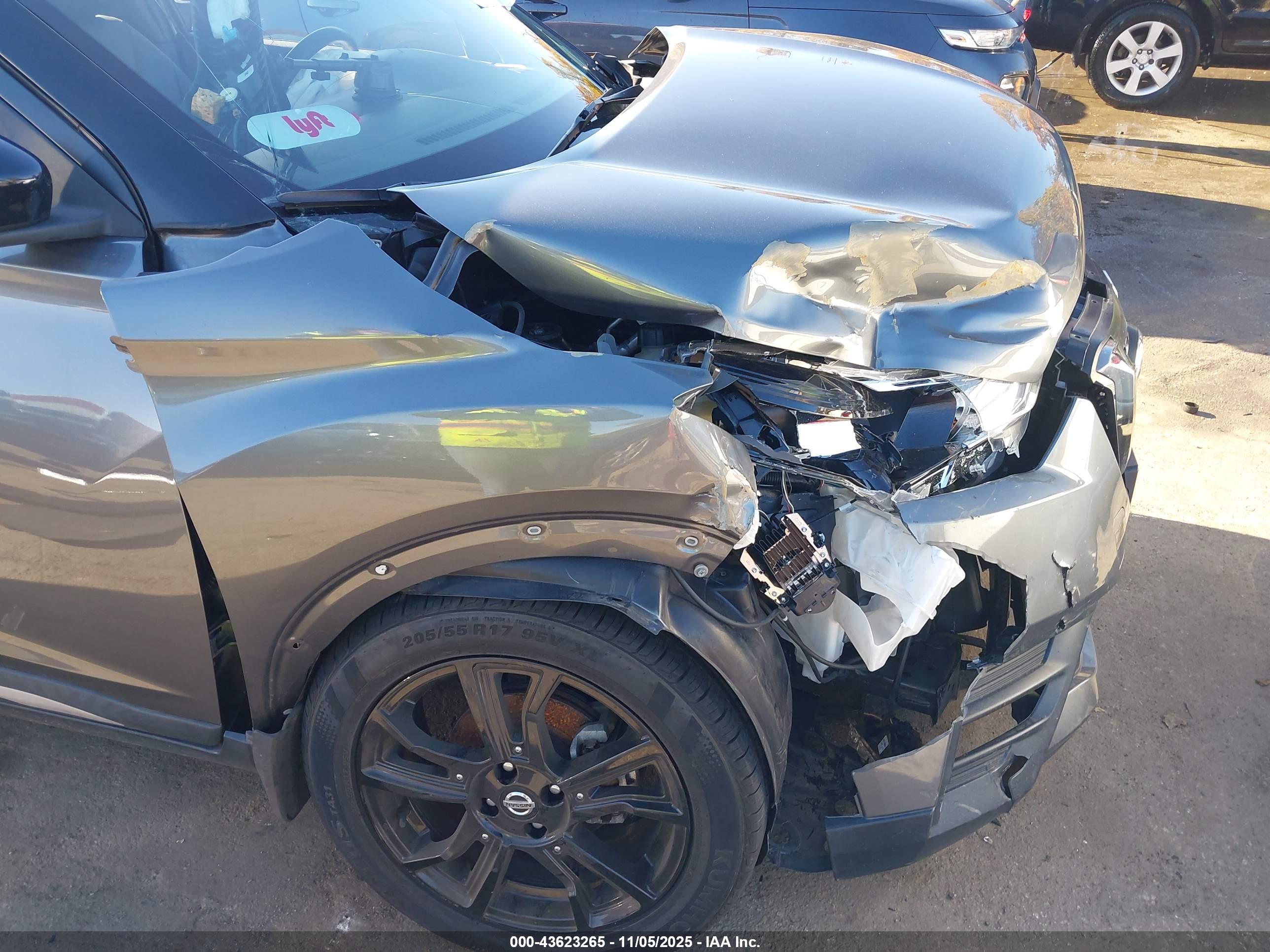 NISSAN KICKS image 6