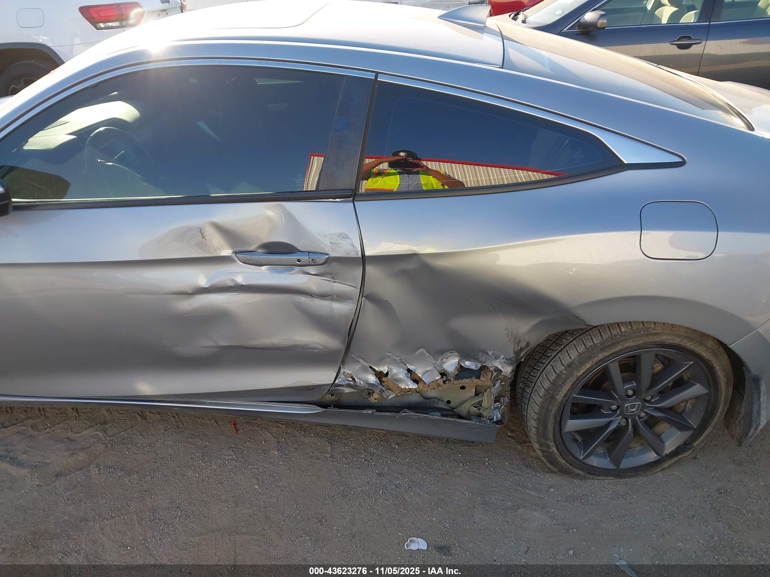 HONDA CIVIC image 6
