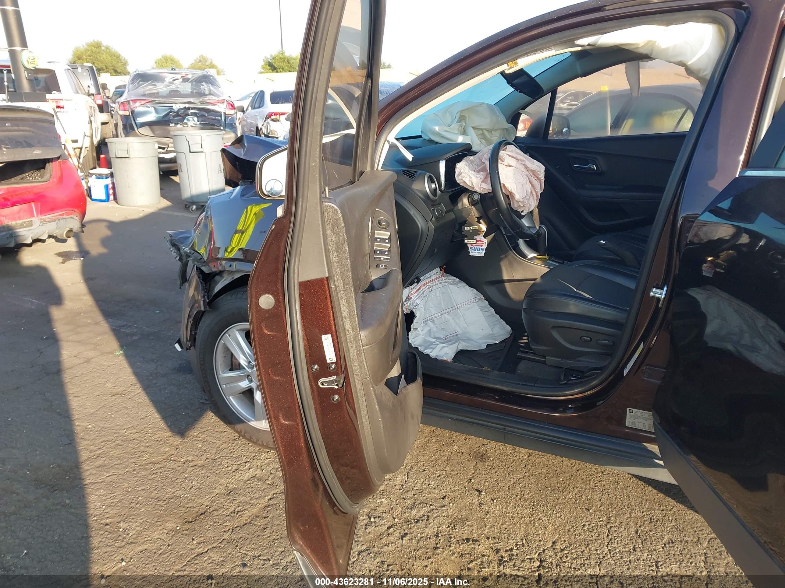 CHEVROLET TRAX image 5