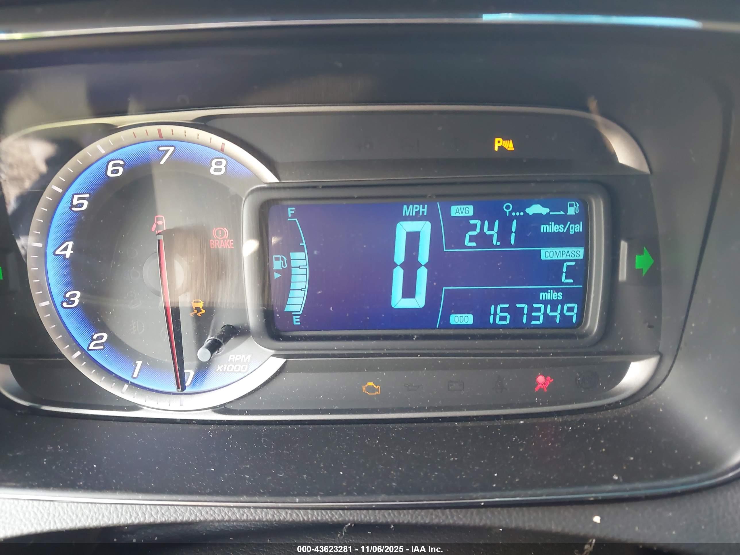 CHEVROLET TRAX image 7