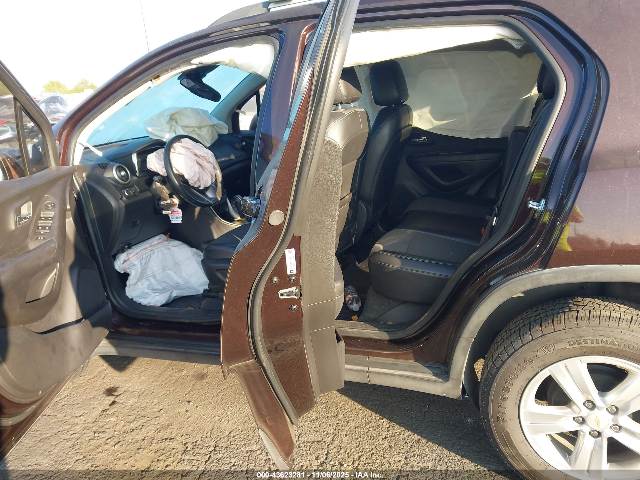 CHEVROLET TRAX image 8