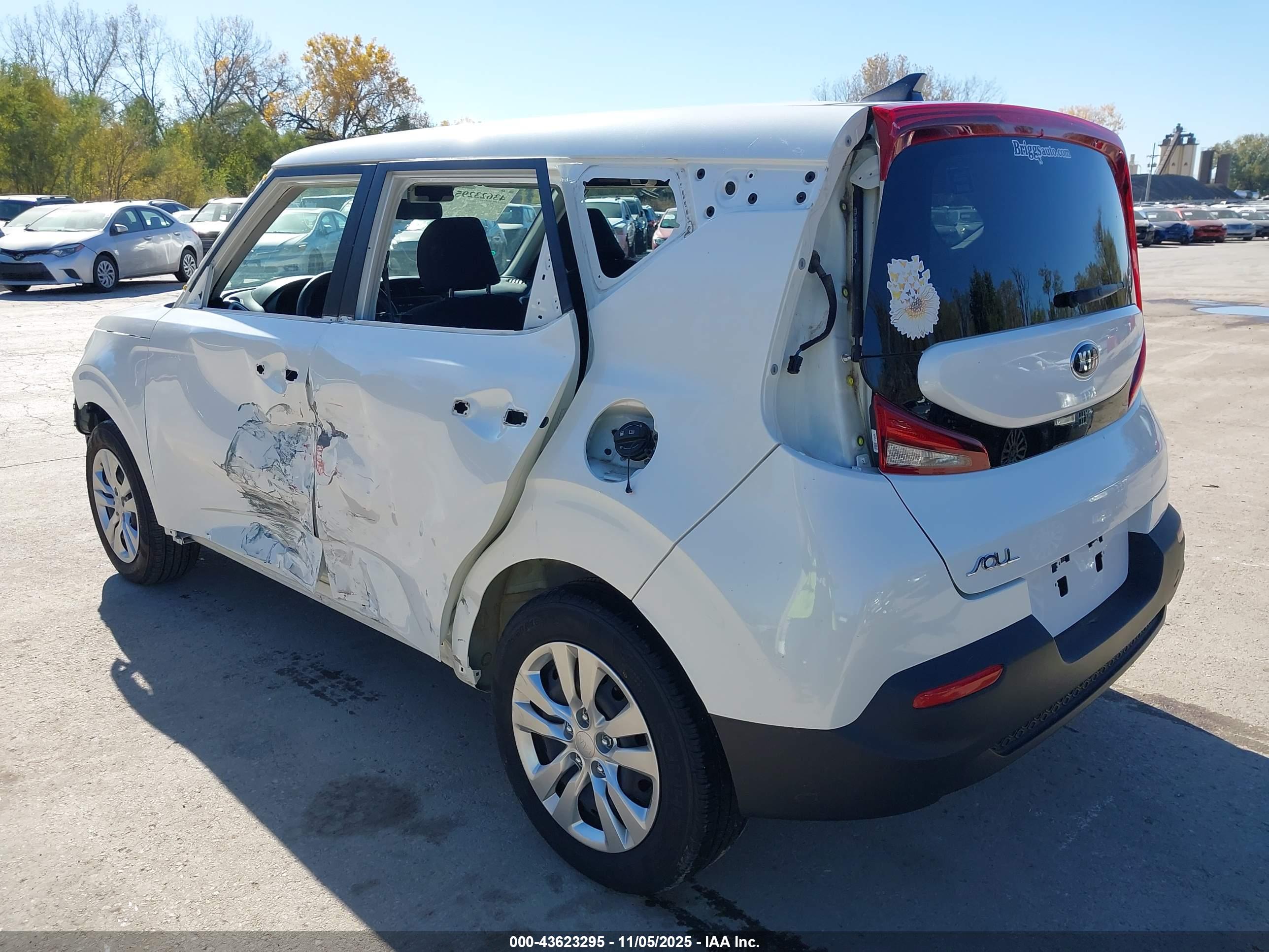 KIA SOUL image 3