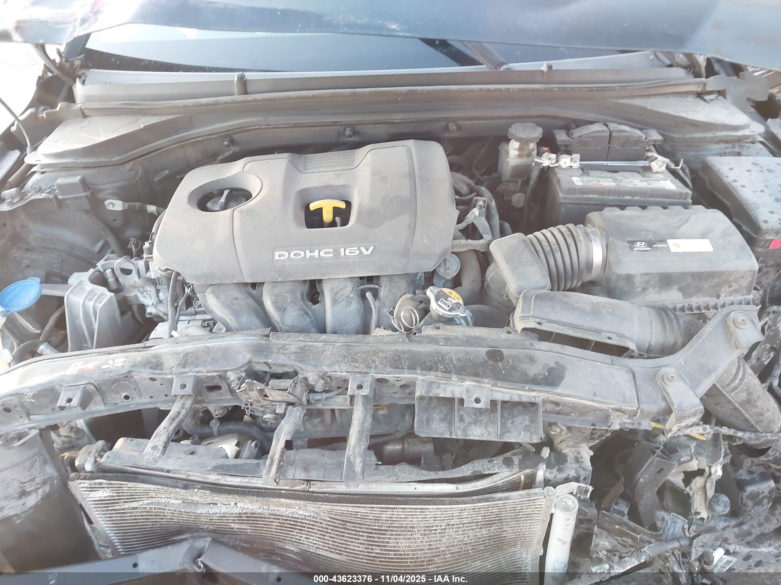 HYUNDAI ELANTRA image 10