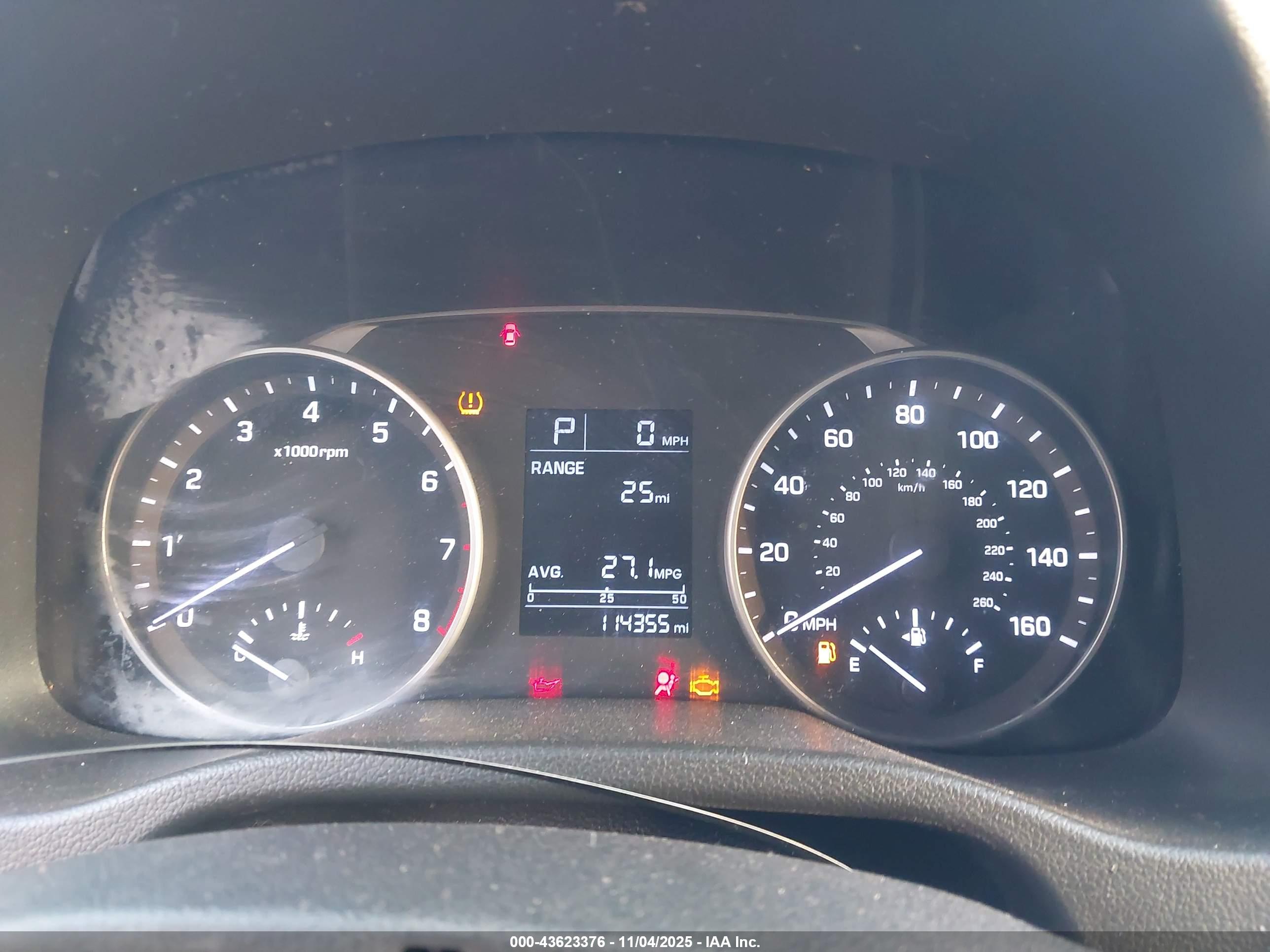 HYUNDAI ELANTRA image 7