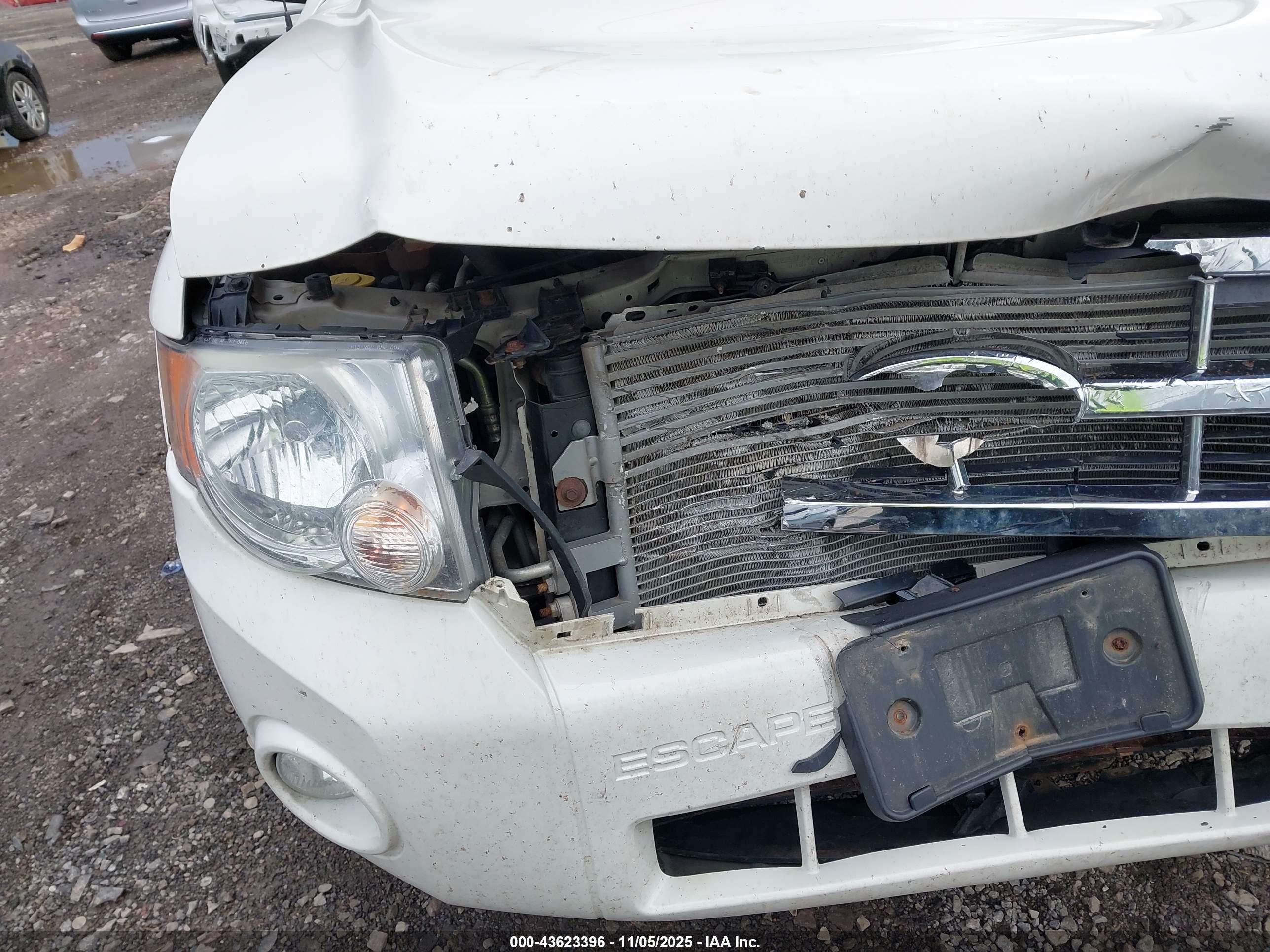 FORD ESCAPE image 6