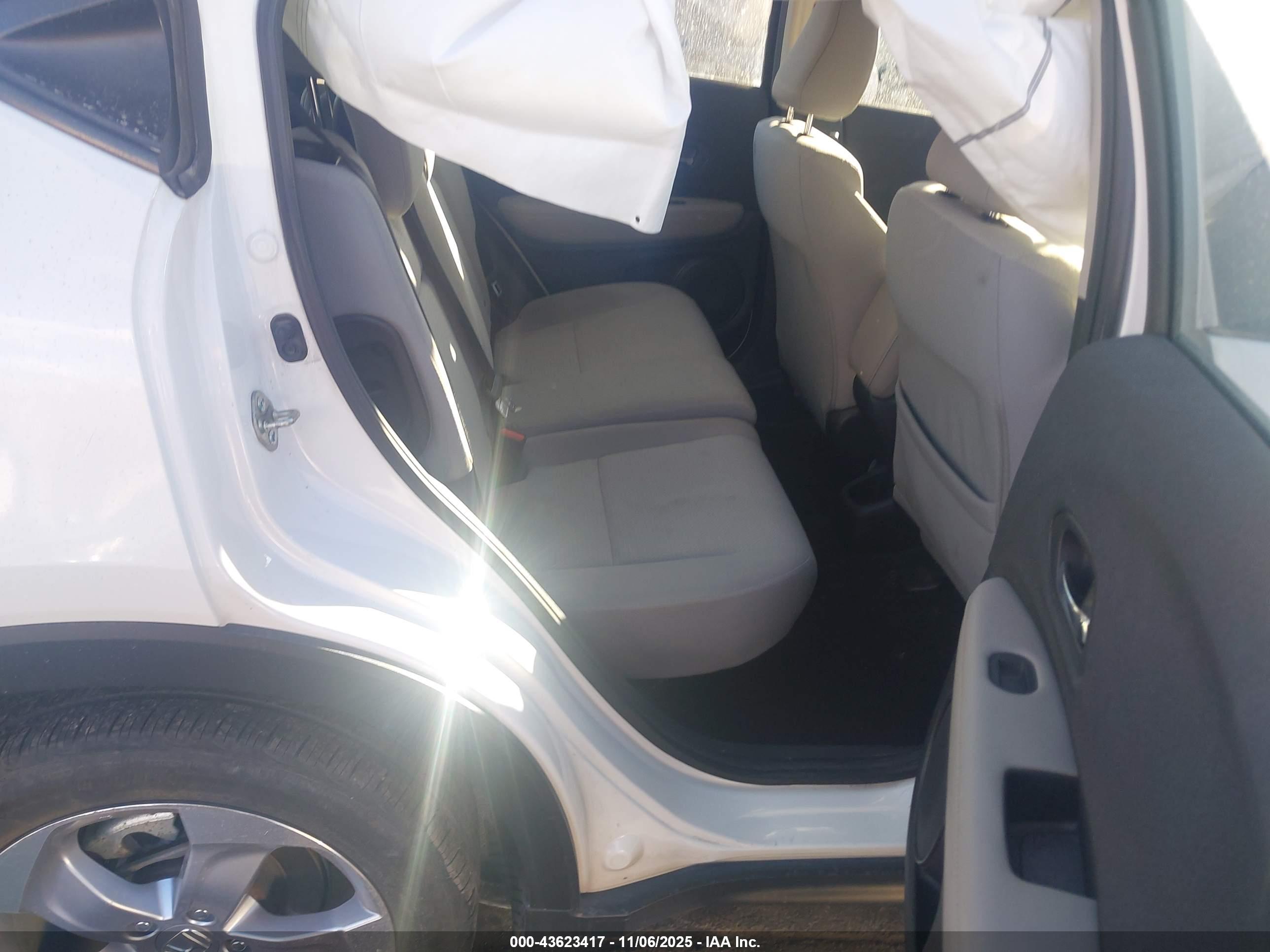 HONDA HR-V image 8