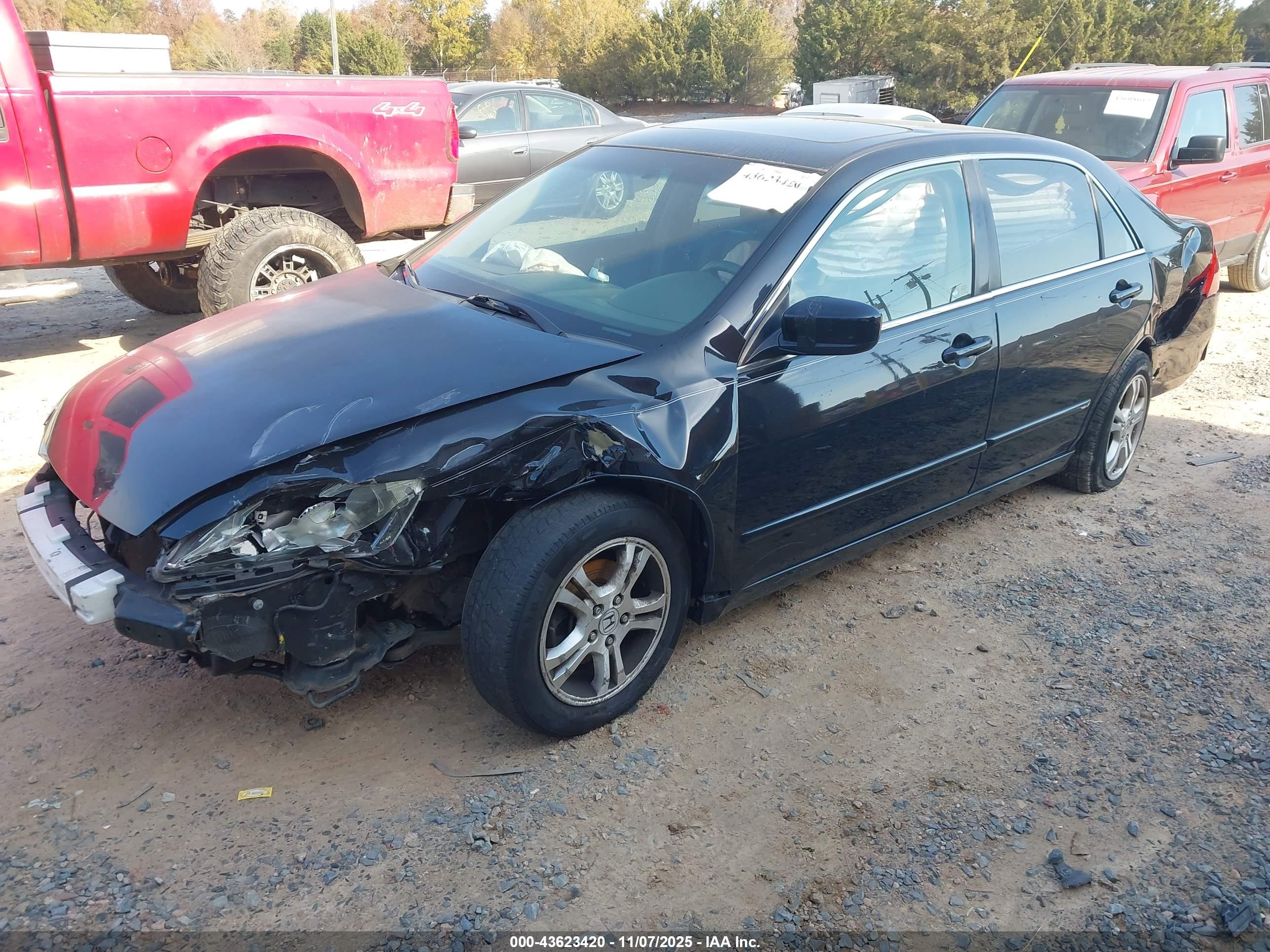 HONDA ACCORD image 2