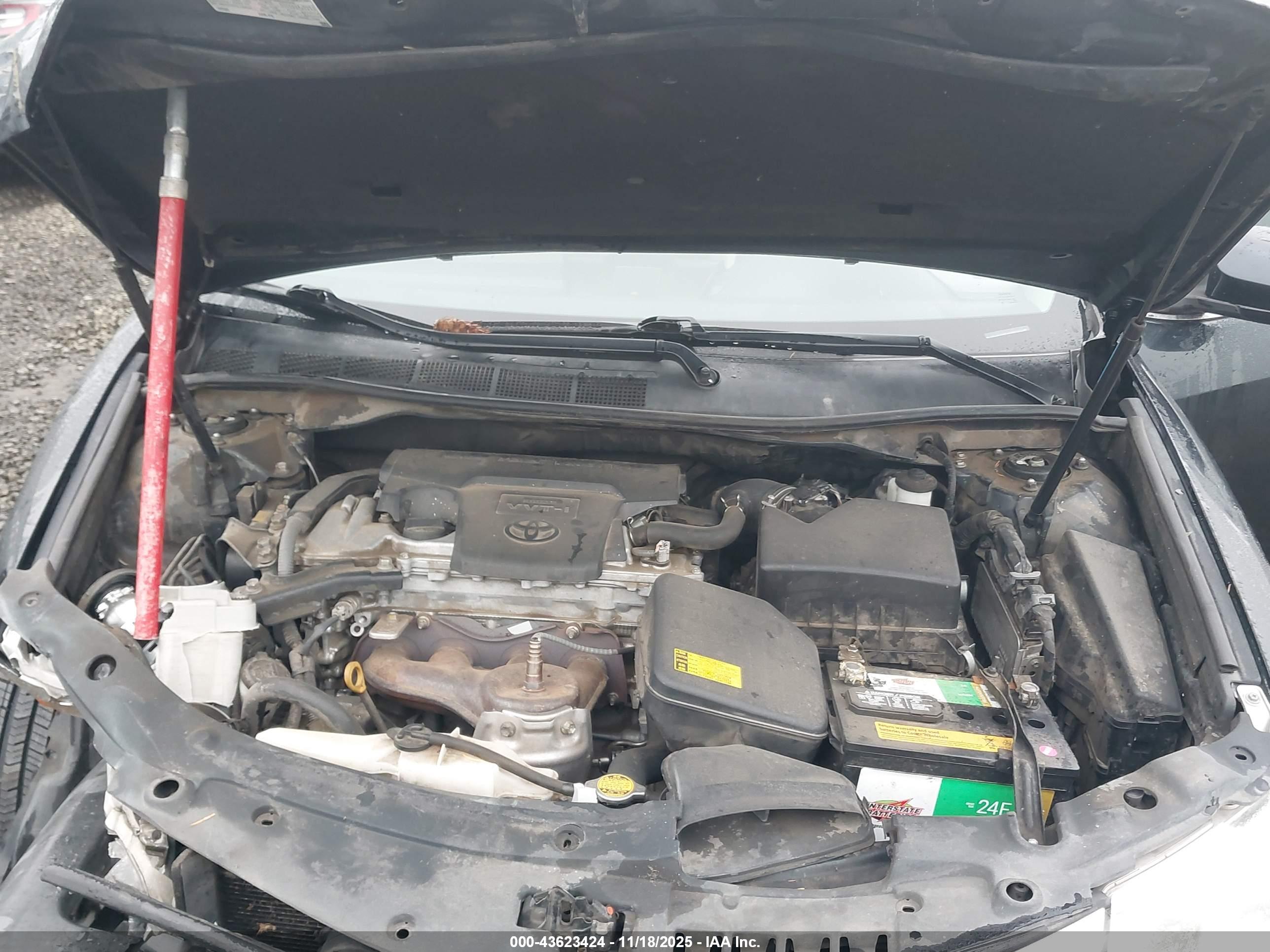 TOYOTA CAMRY image 10
