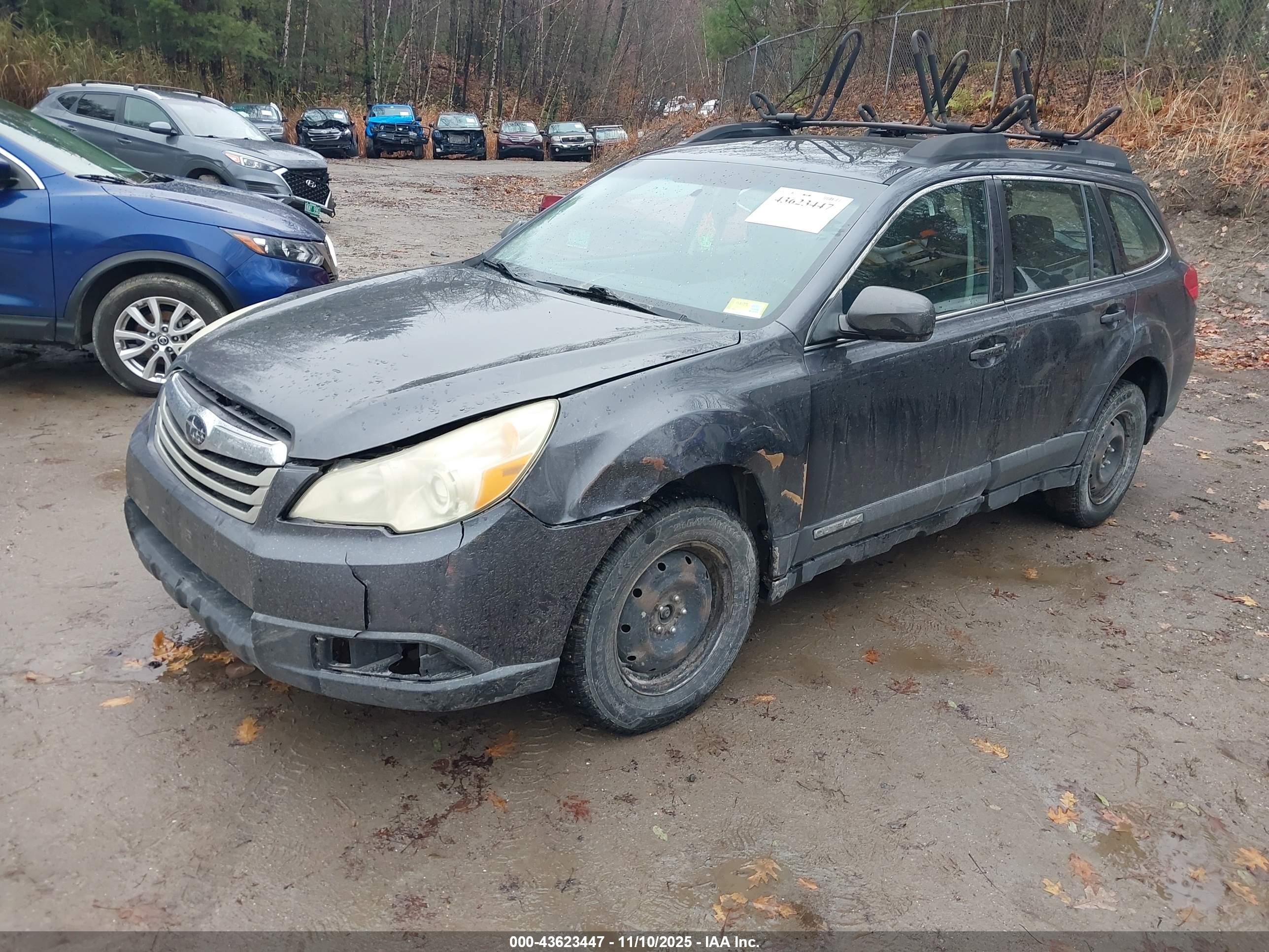 SUBARU OUTBACK image 2