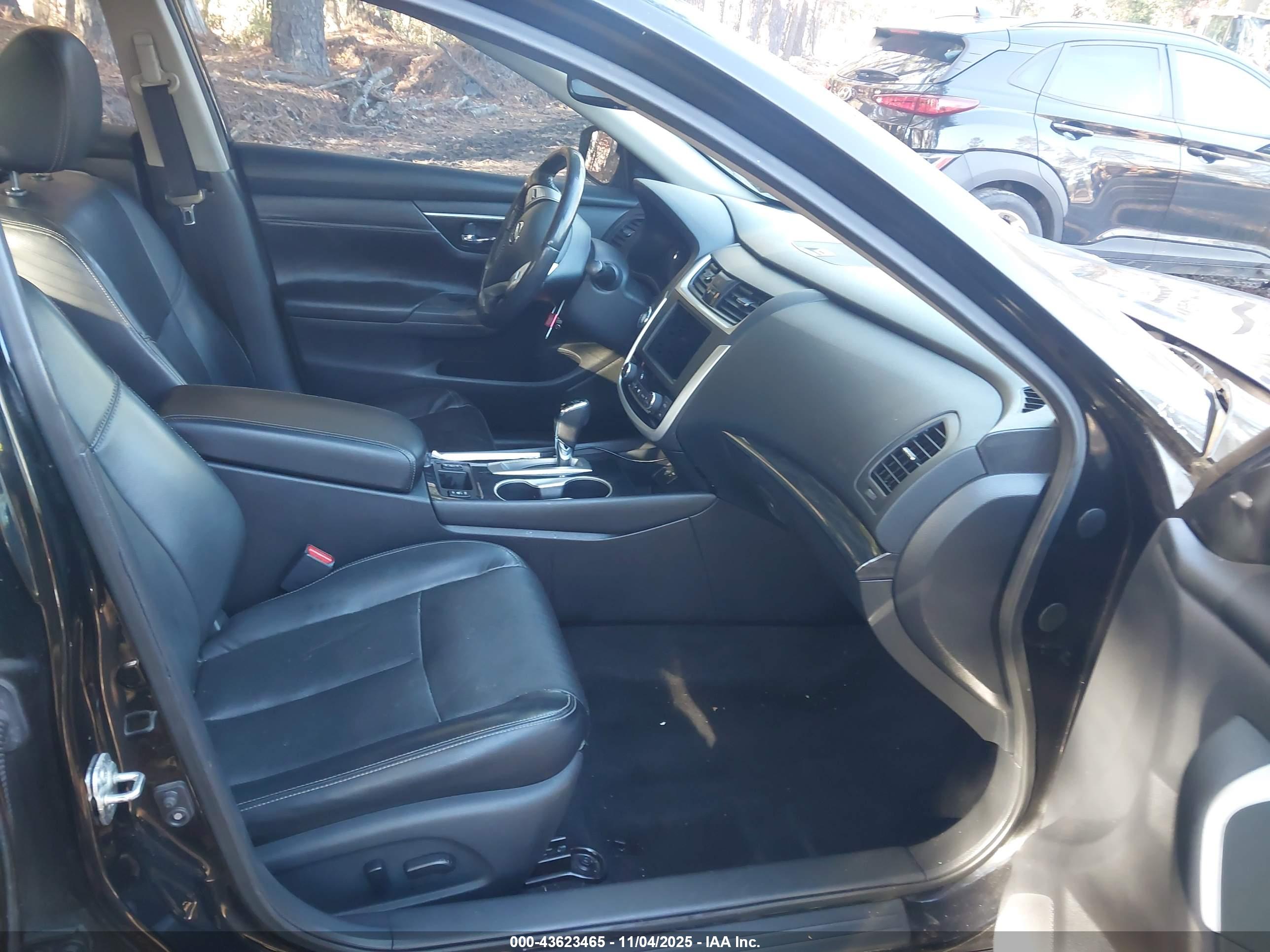 NISSAN ALTIMA image 5