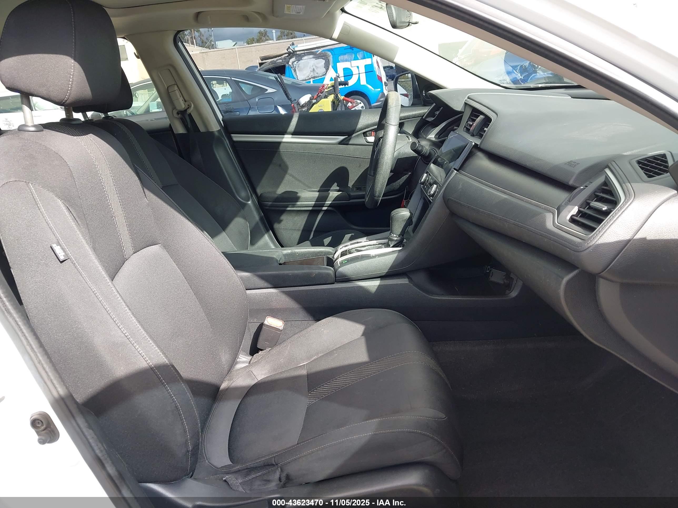 HONDA CIVIC image 5
