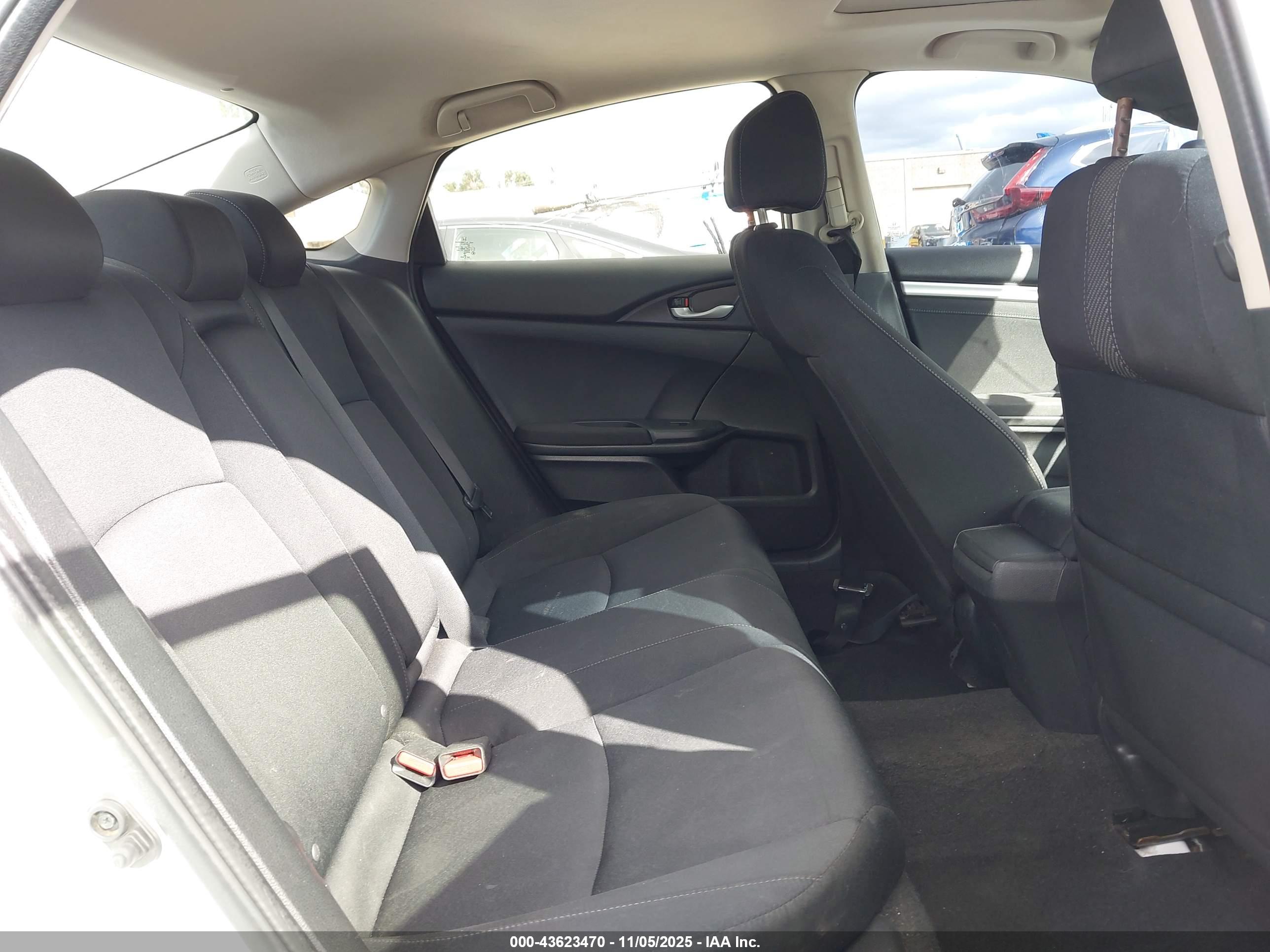 HONDA CIVIC image 8