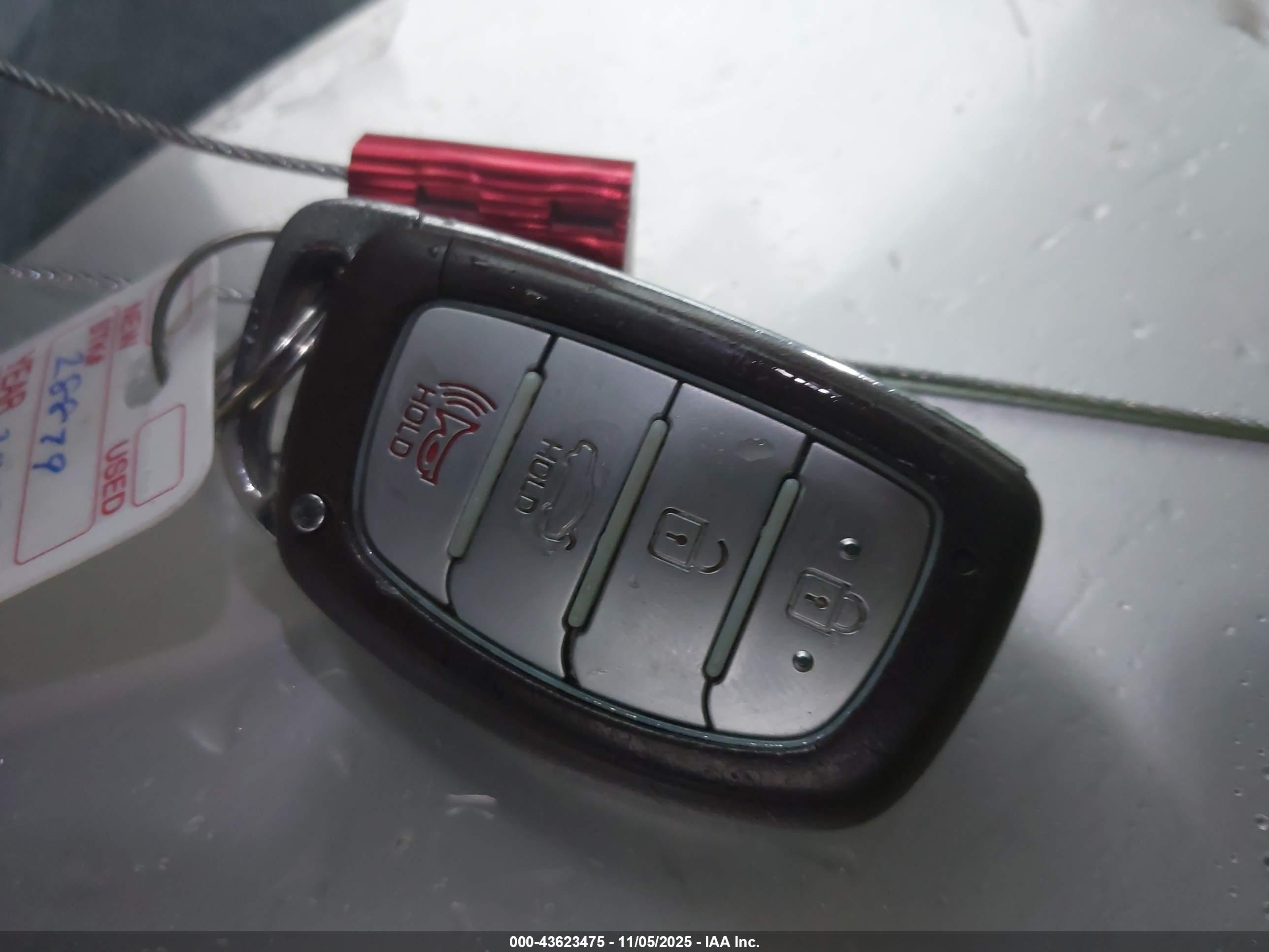 HYUNDAI SONATA image 11