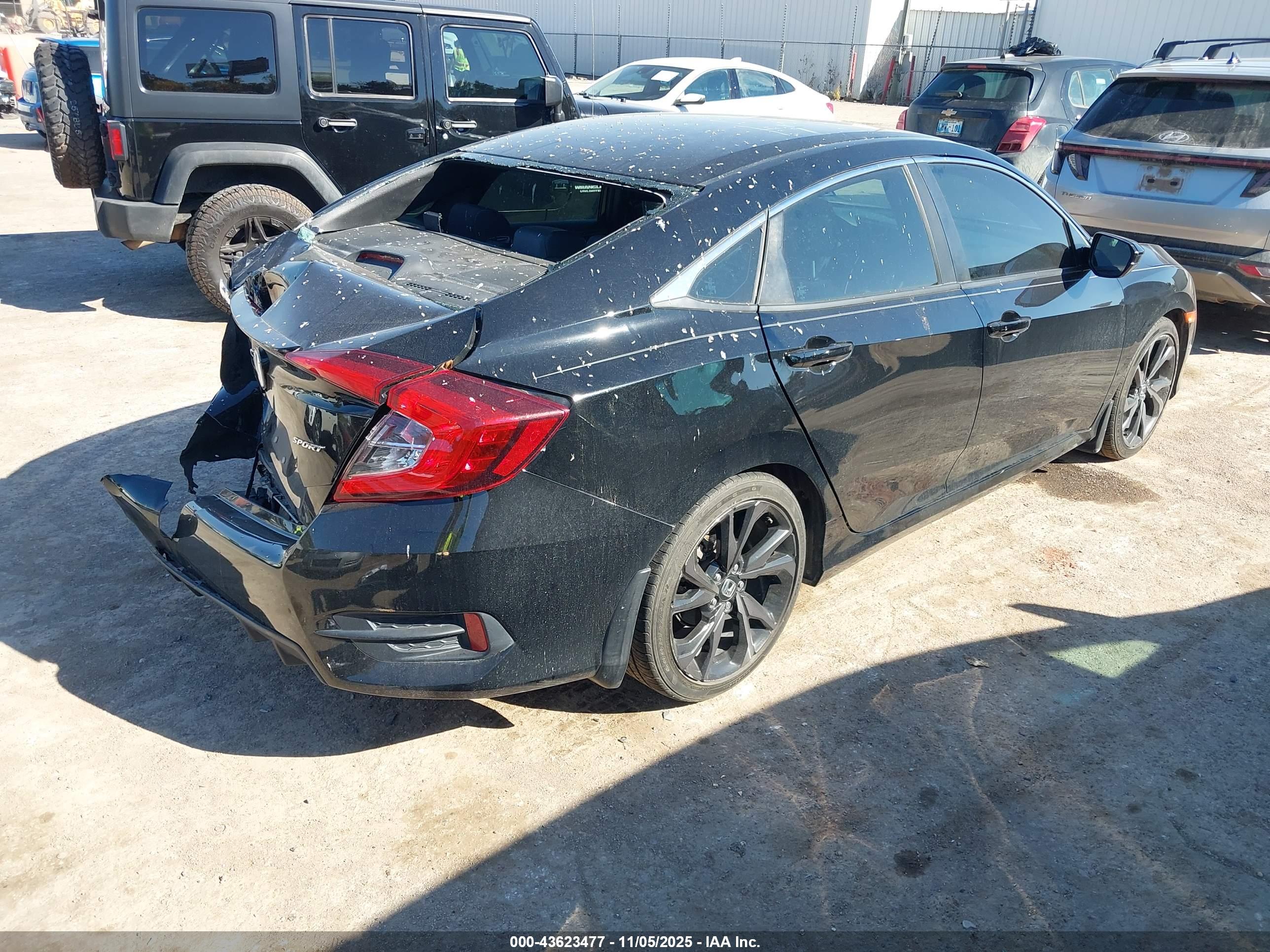 HONDA CIVIC image 4