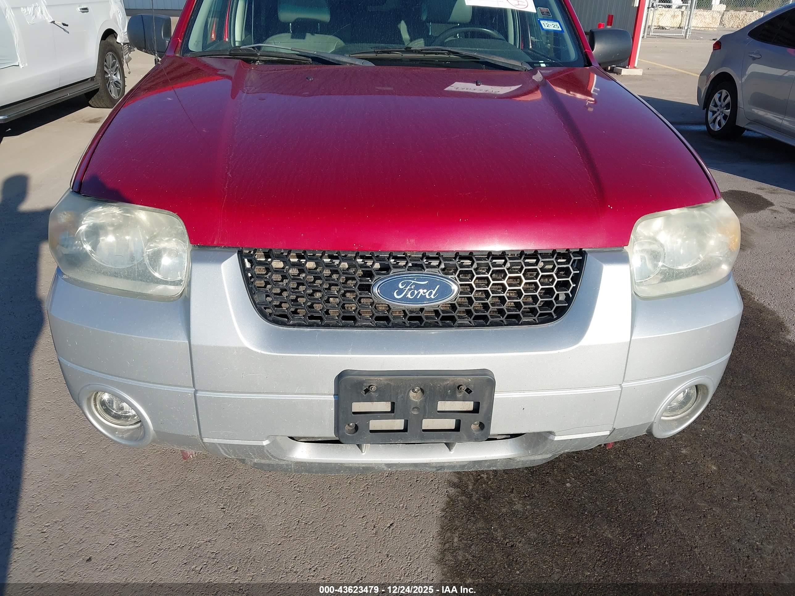 FORD ESCAPE image 6