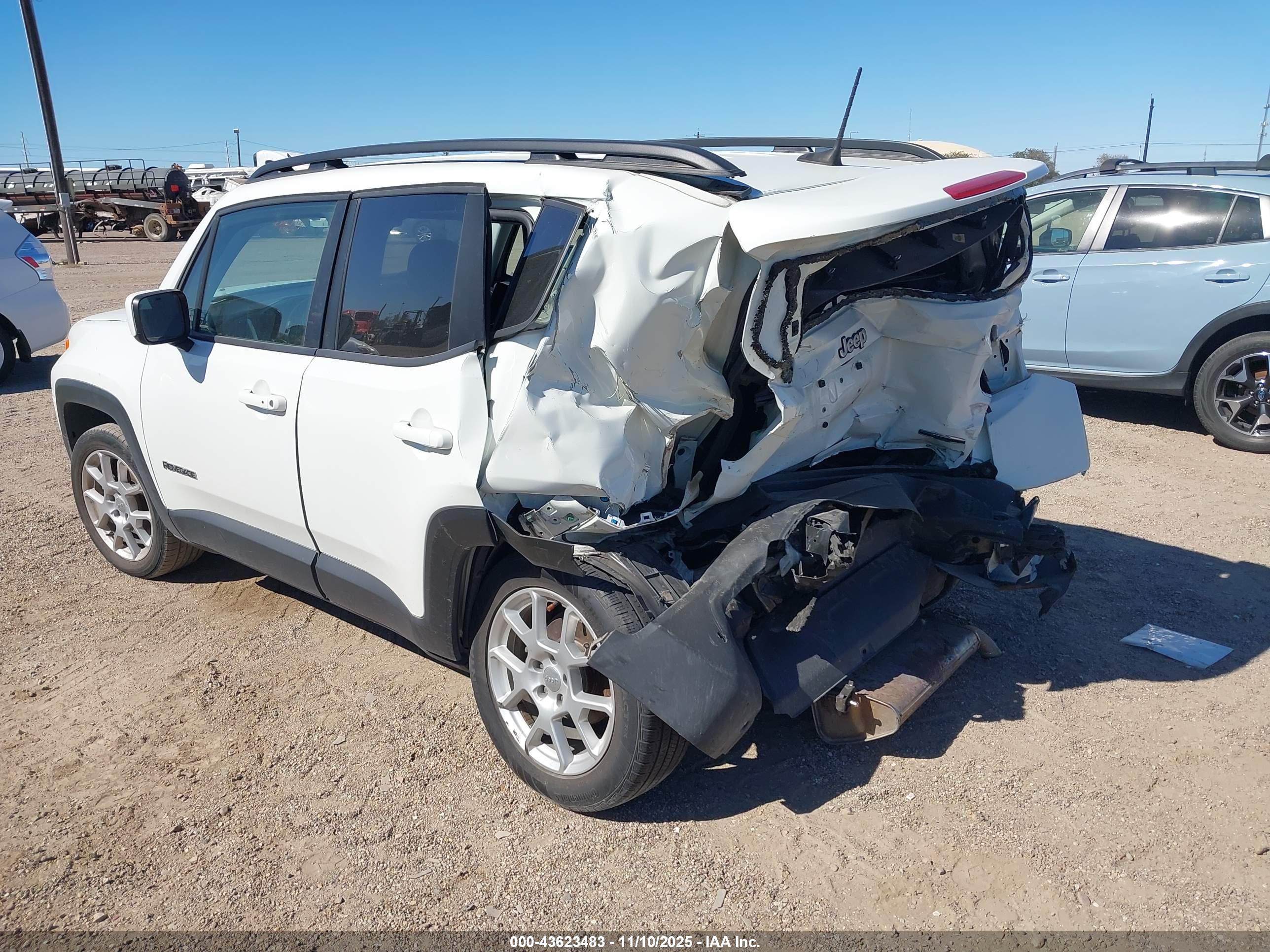 JEEP RENEGADE image 3