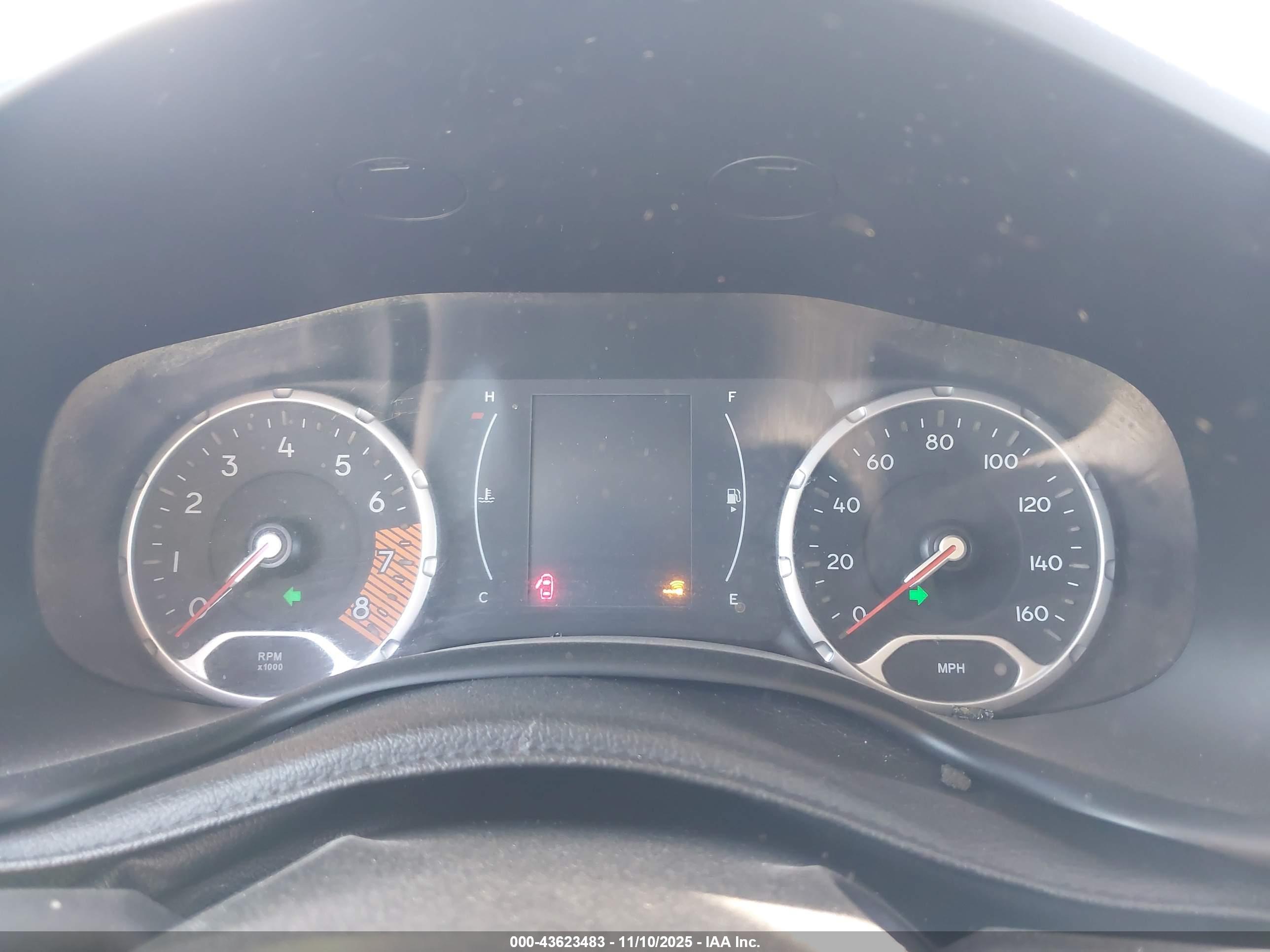 JEEP RENEGADE image 7