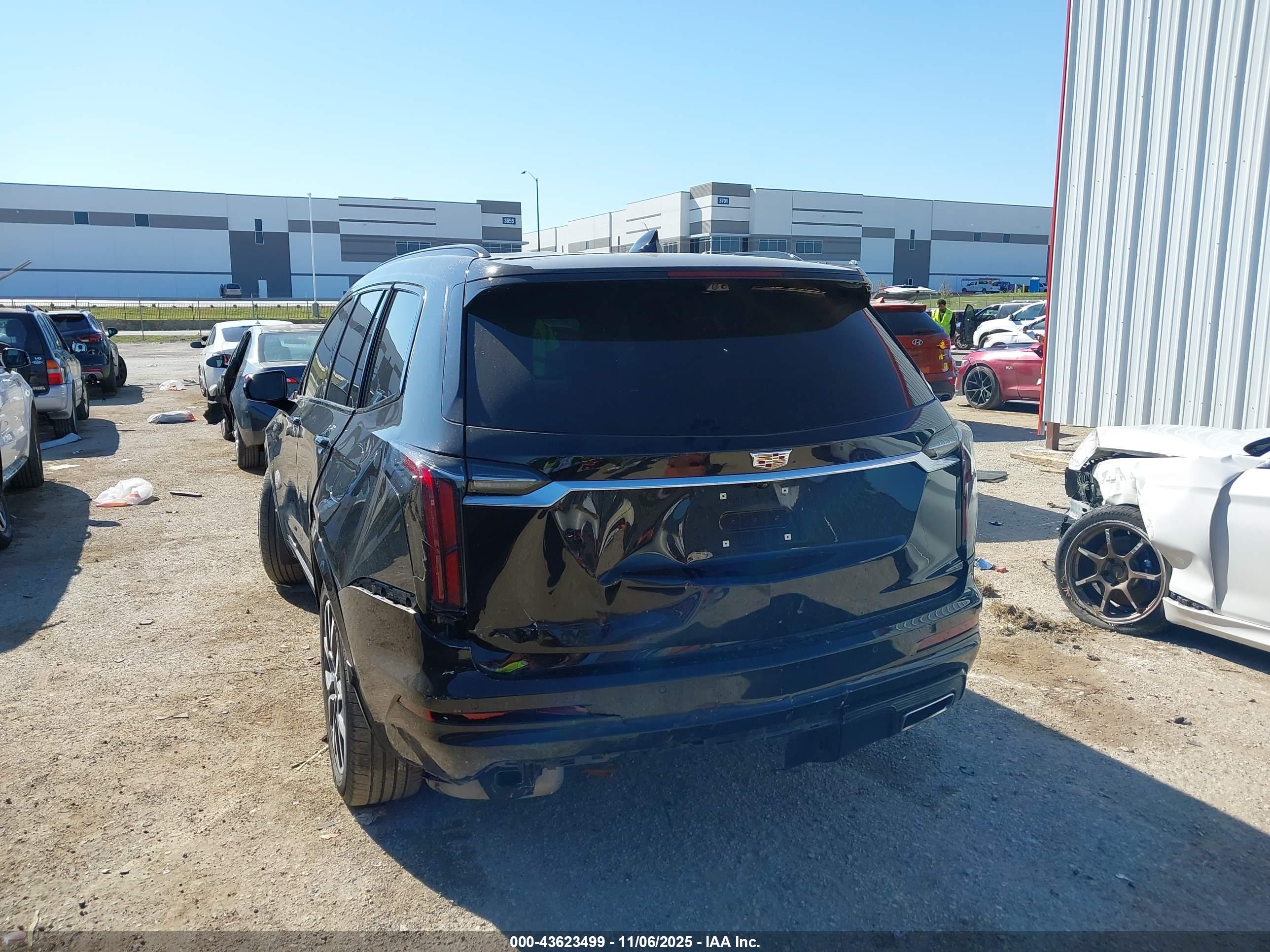 CADILLAC XT6 image 3