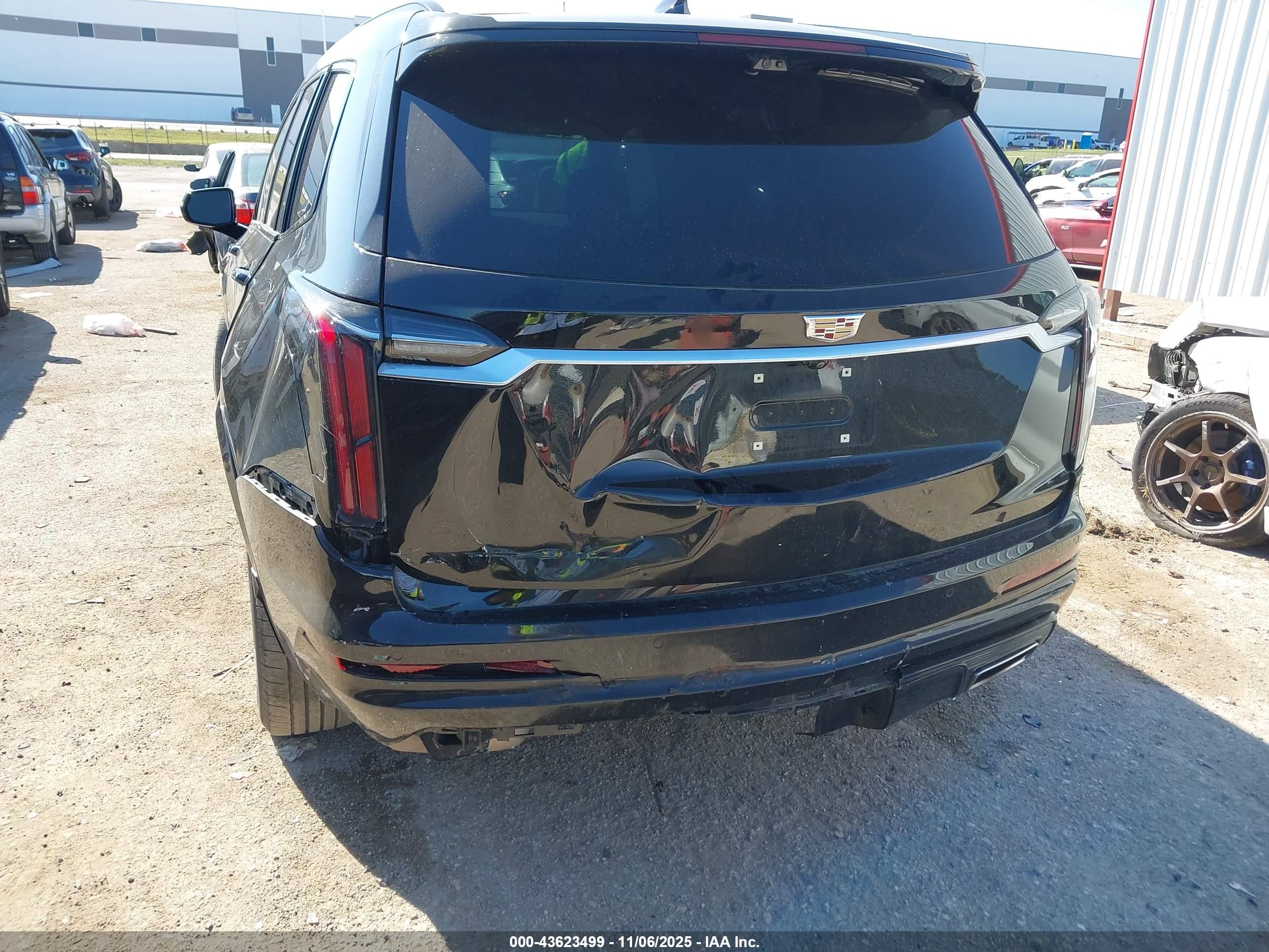CADILLAC XT6 image 6