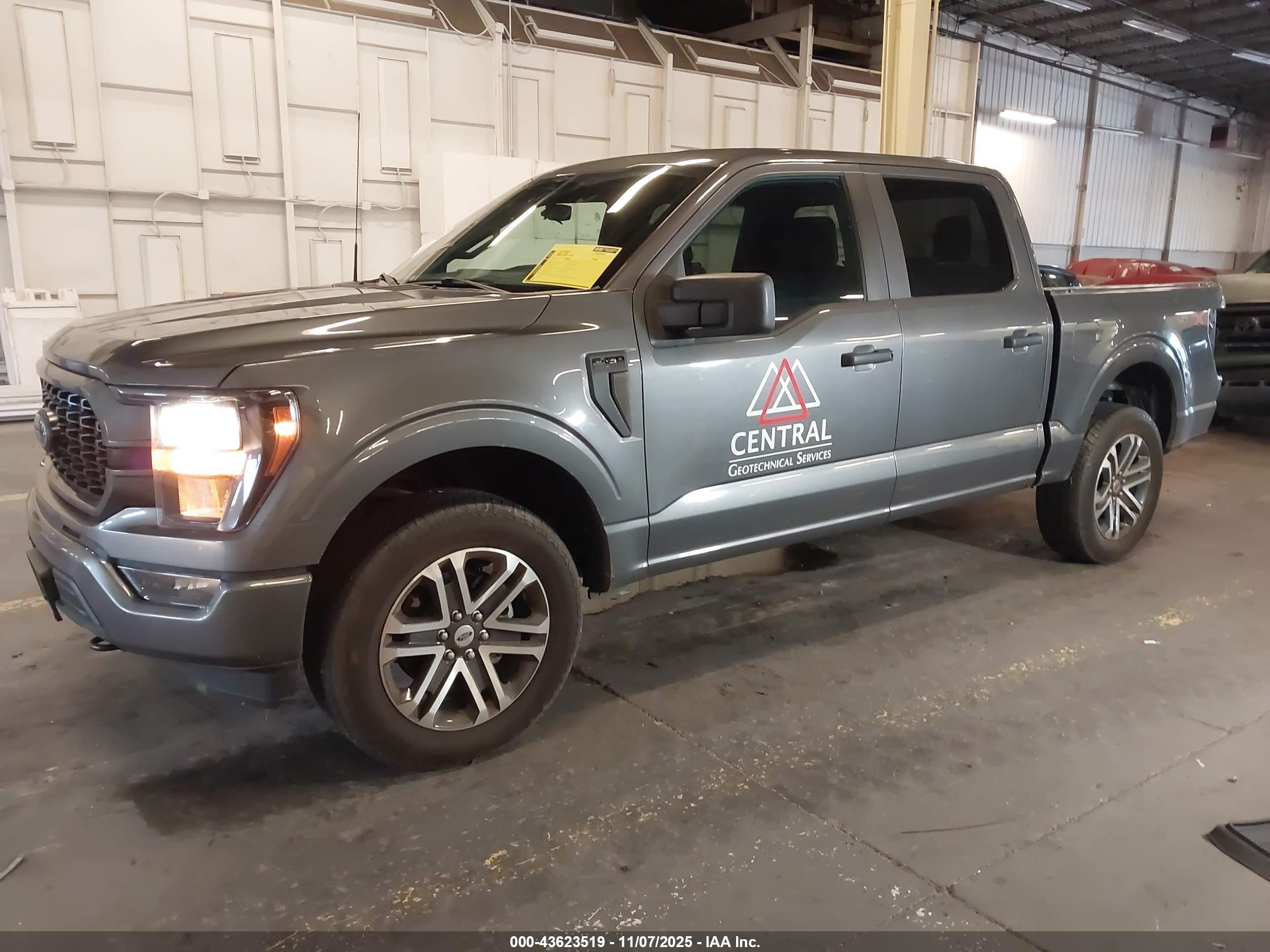 FORD F-150 image 2